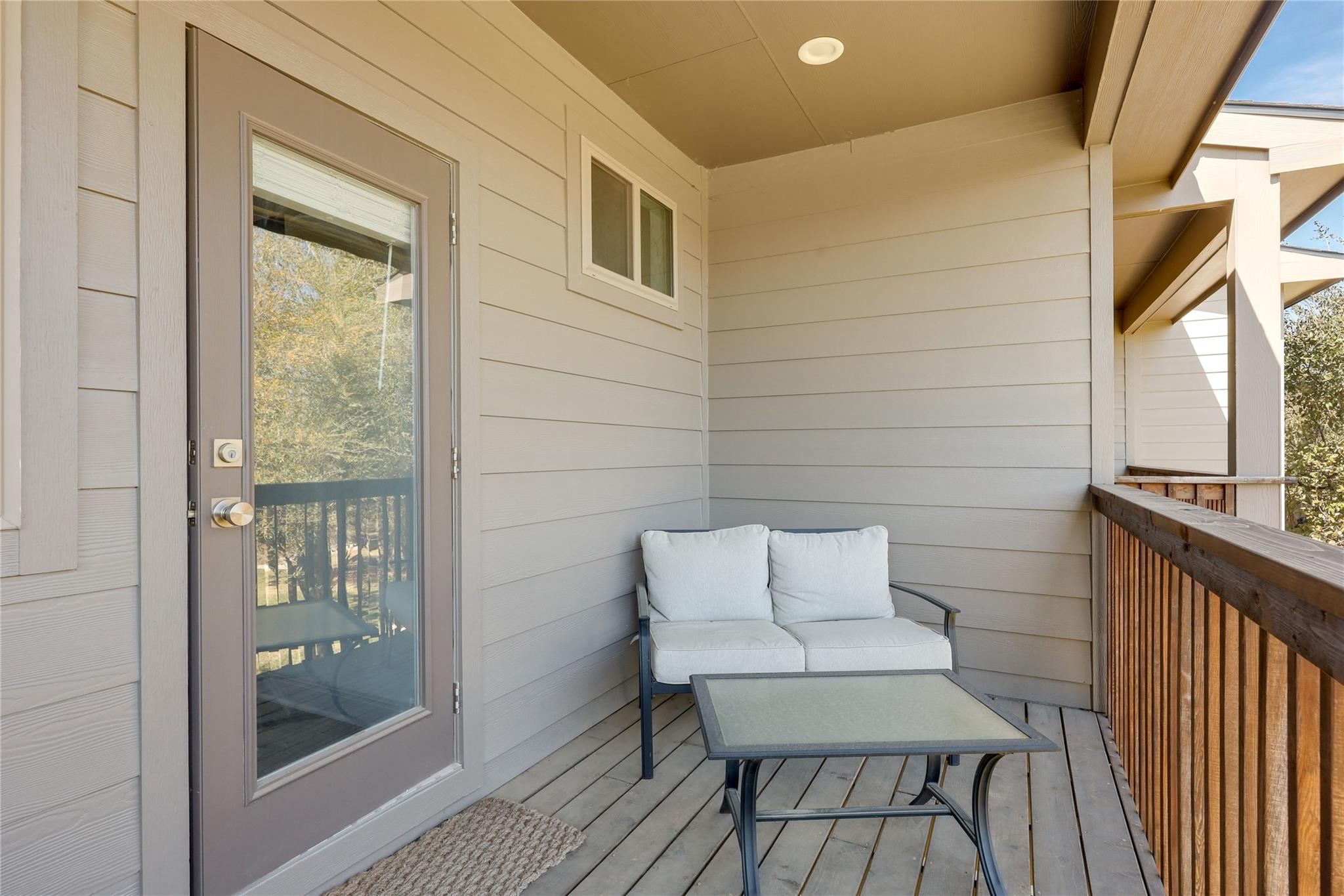 524 Palmer Dr, Lago Vista, TX 78645