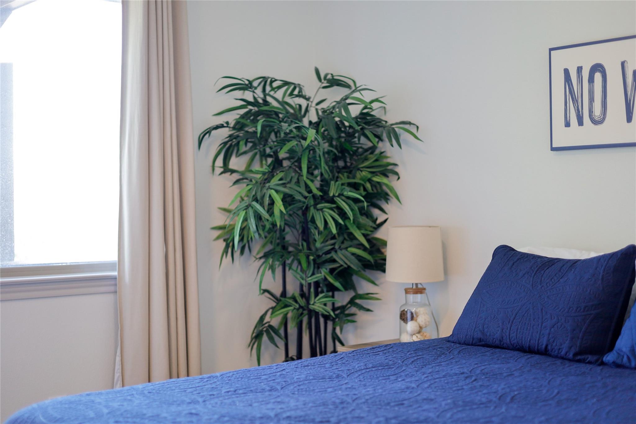 524 Palmer Dr, Lago Vista, TX 78645