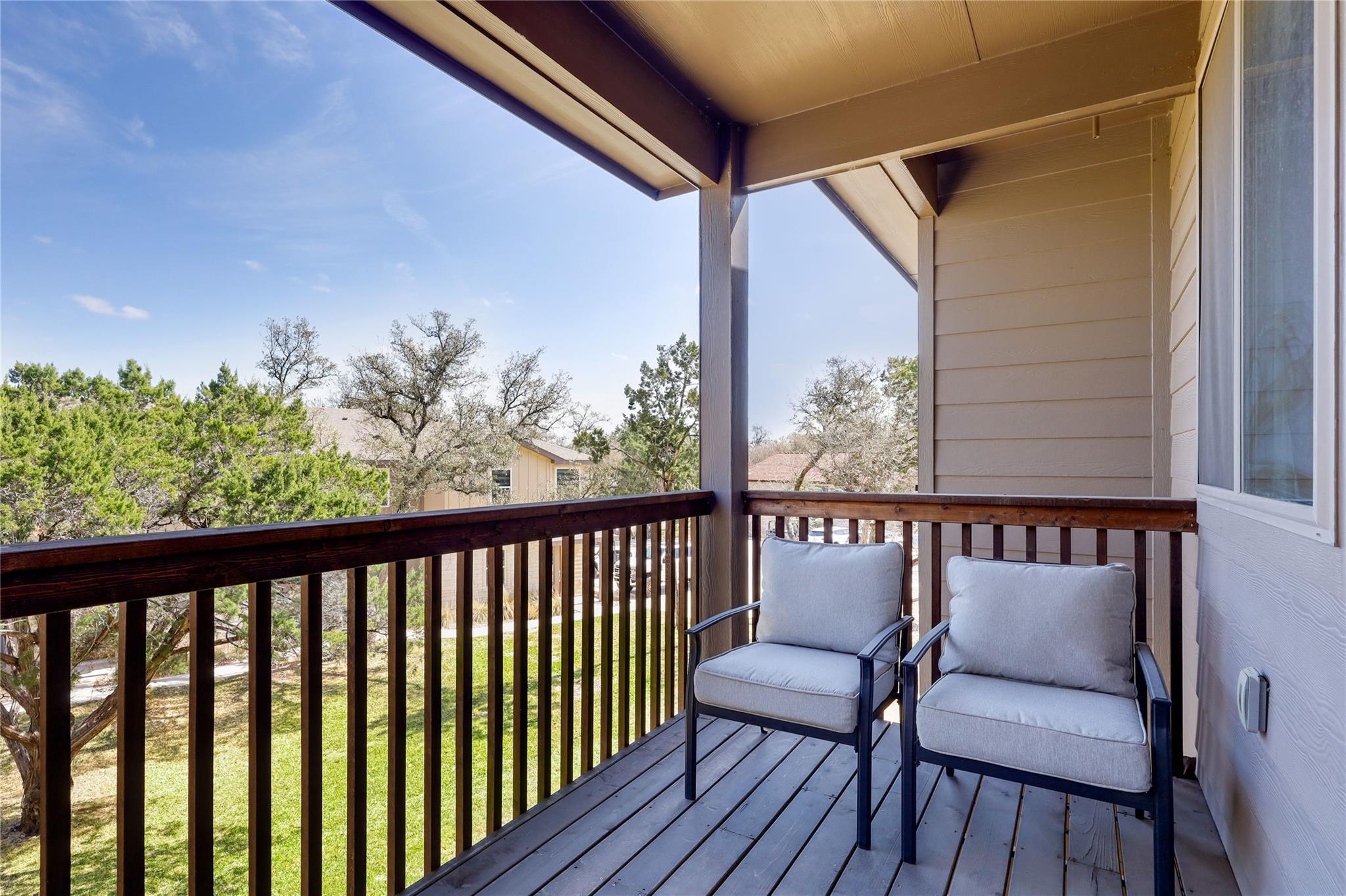 524 Palmer Dr, Lago Vista, TX 78645