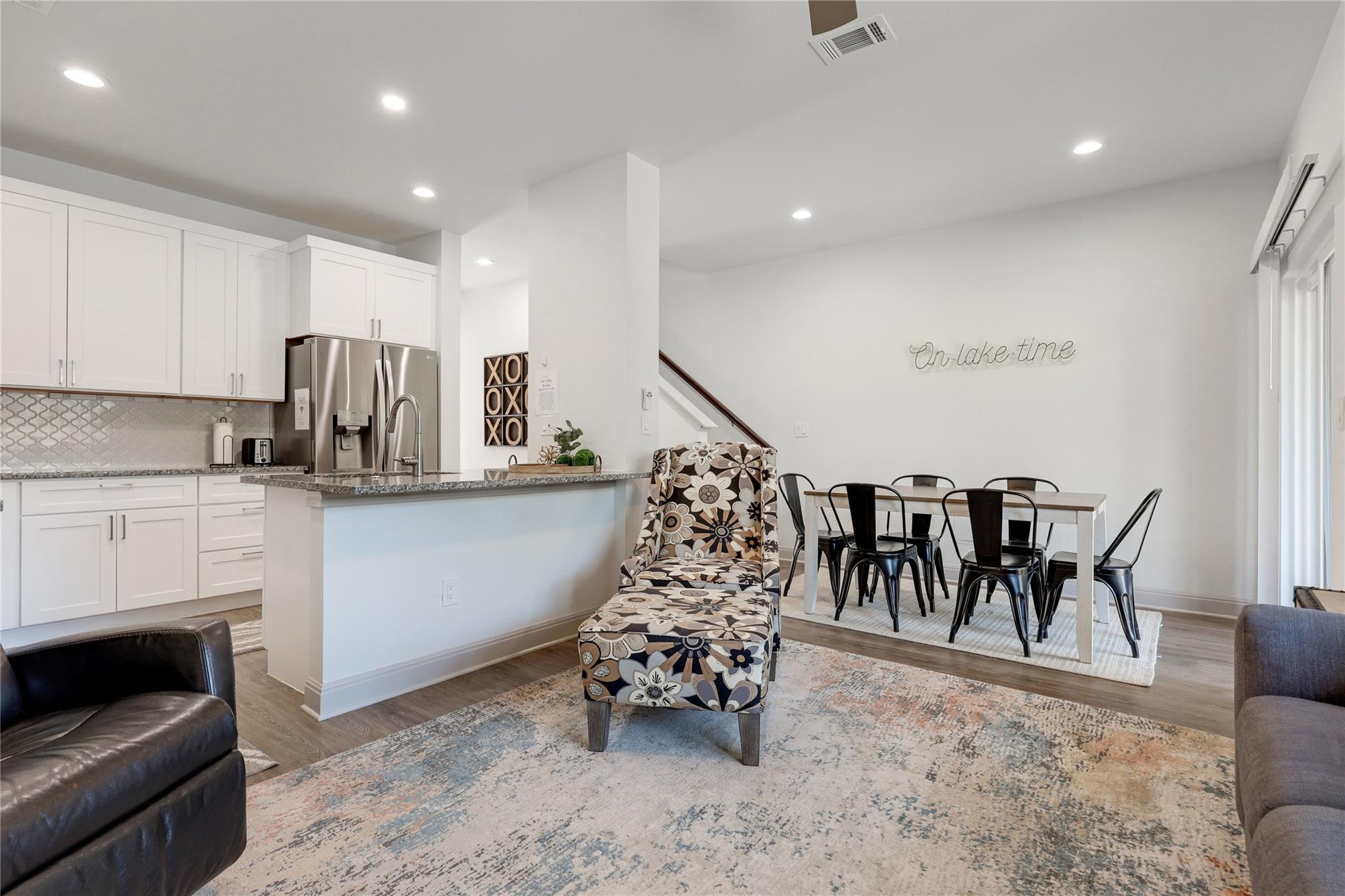 524 Palmer Dr, Lago Vista, TX 78645