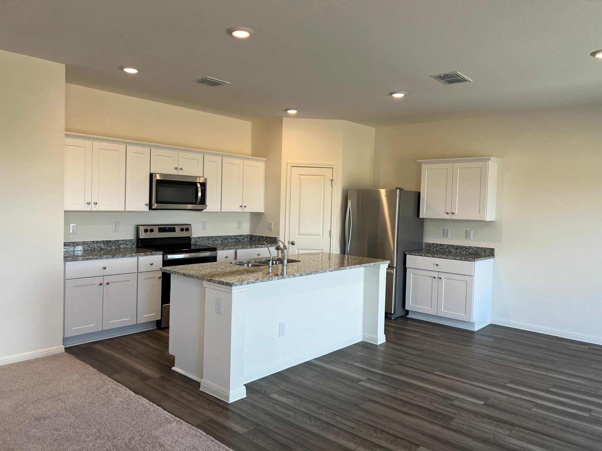 624 Gemsbok Dr, Hutto, TX 78364