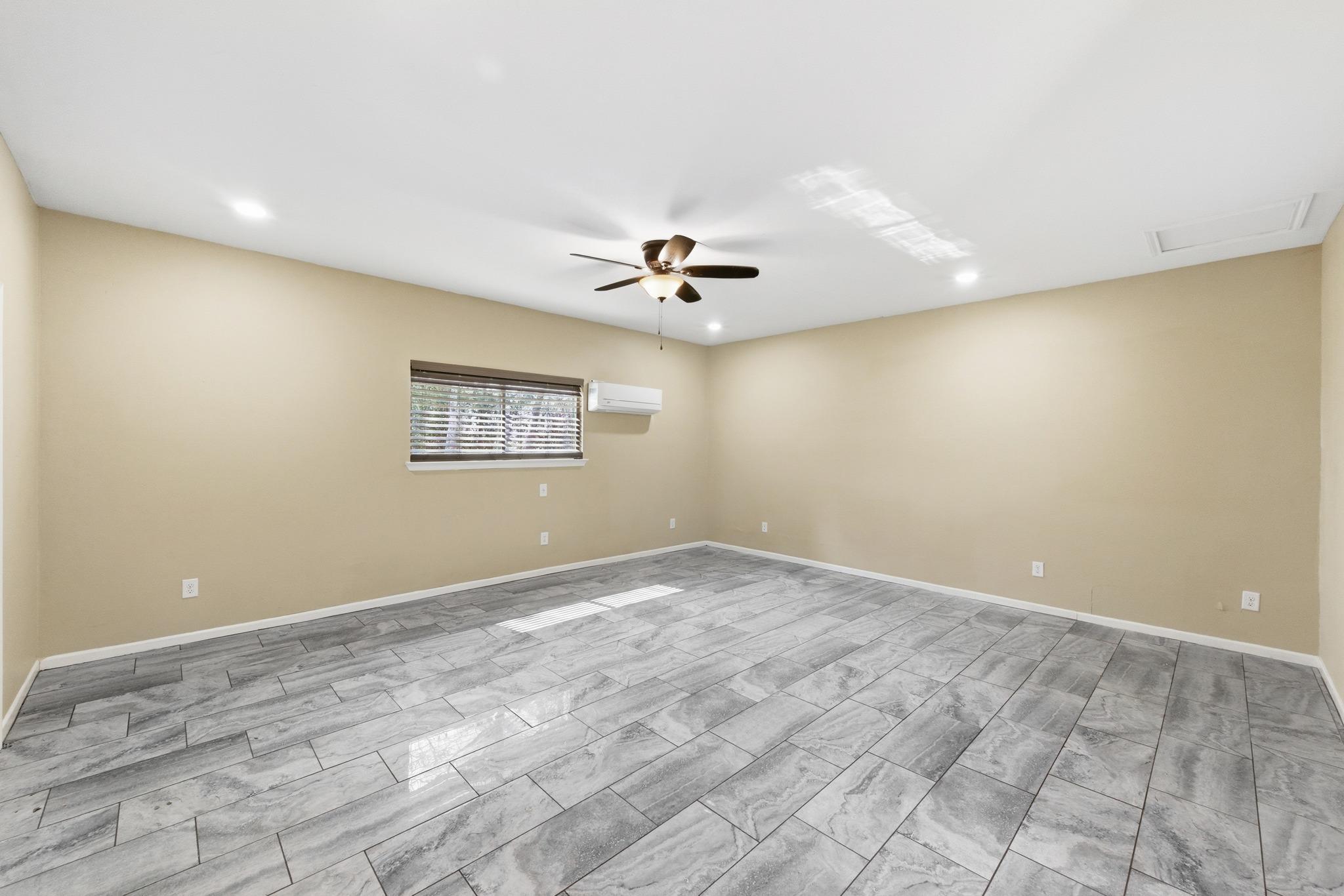 2247 Old Highway 20, McDade, TX 78650