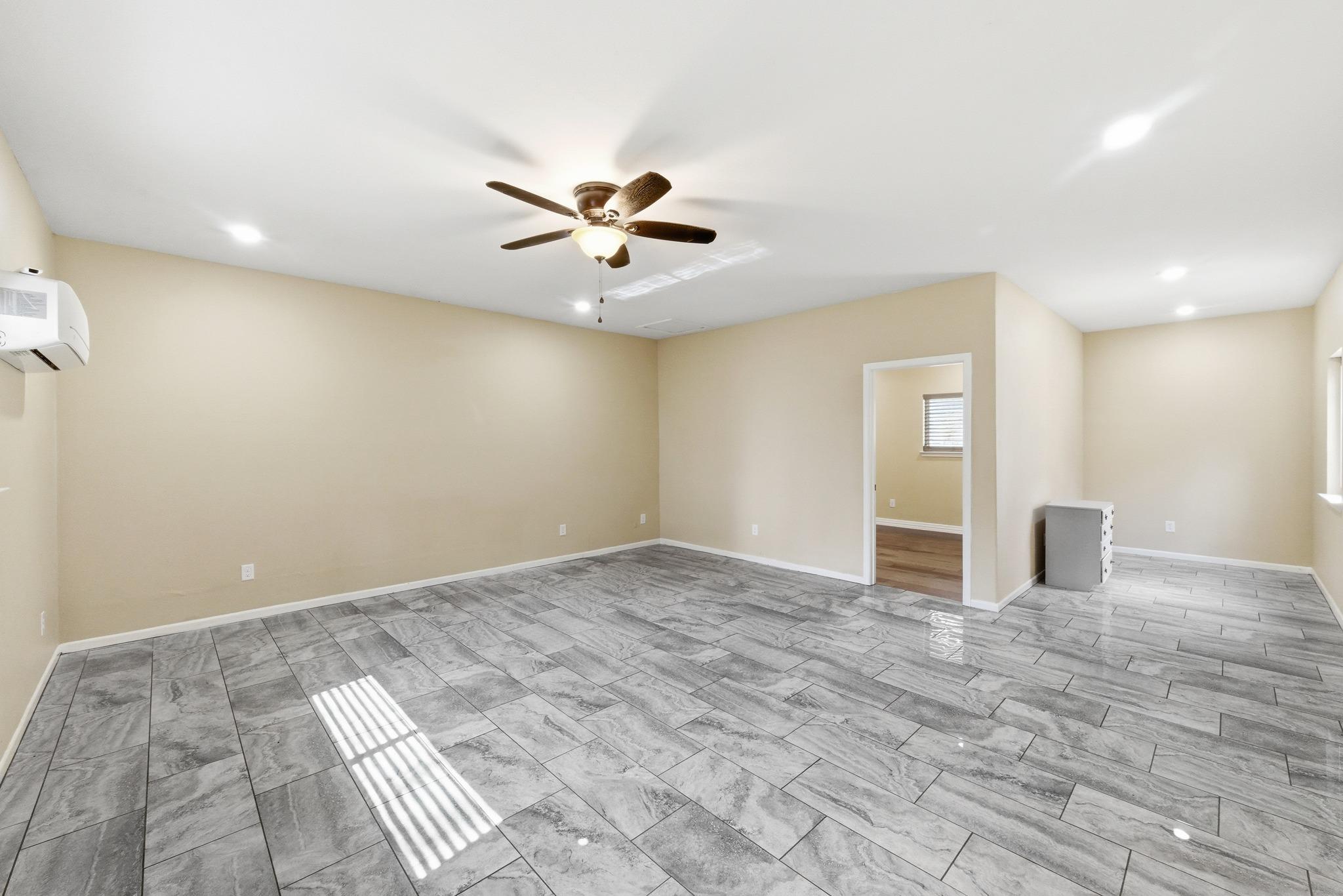 2247 Old Highway 20, McDade, TX 78650