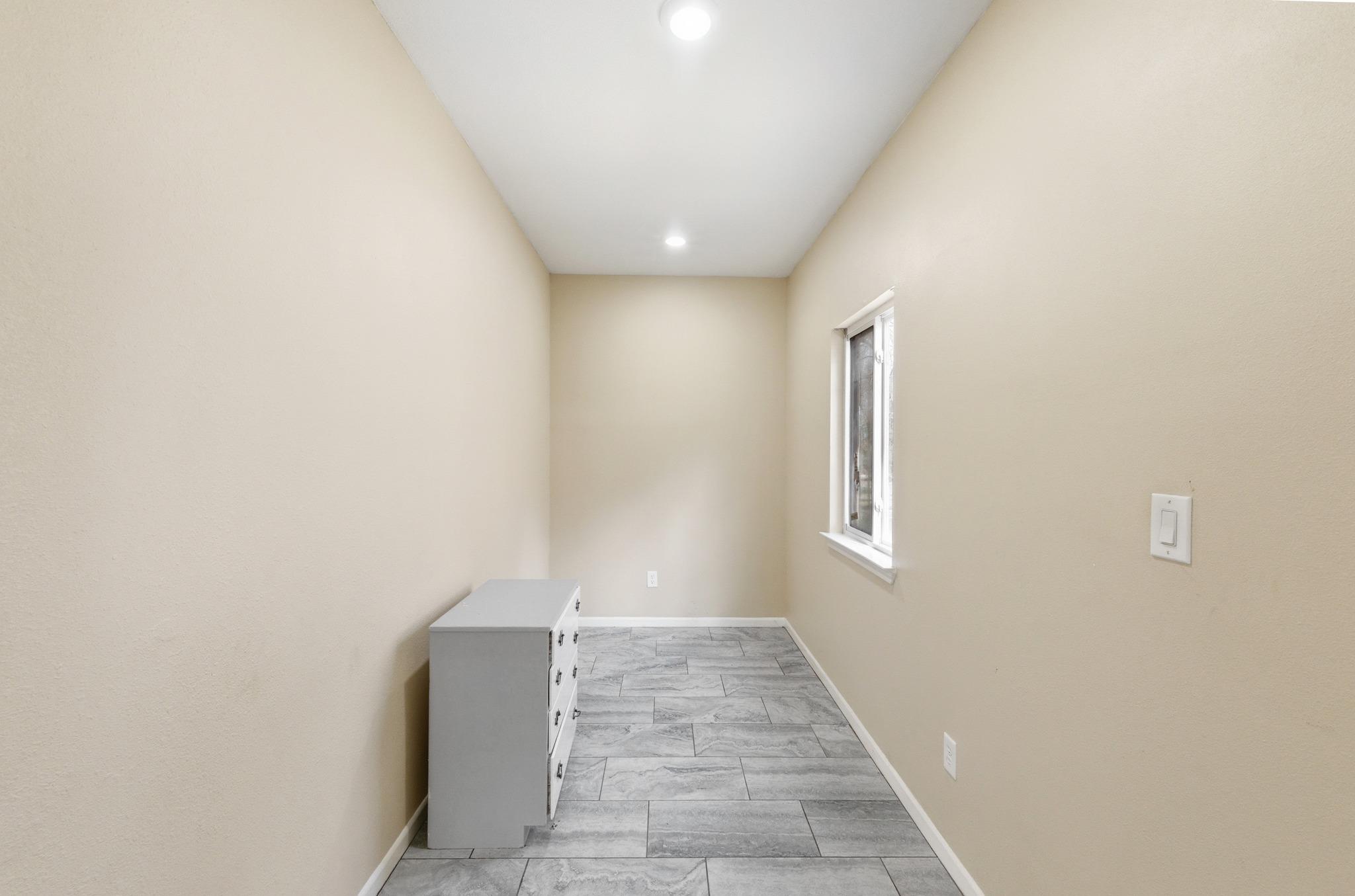 2247 Old Highway 20, McDade, TX 78650