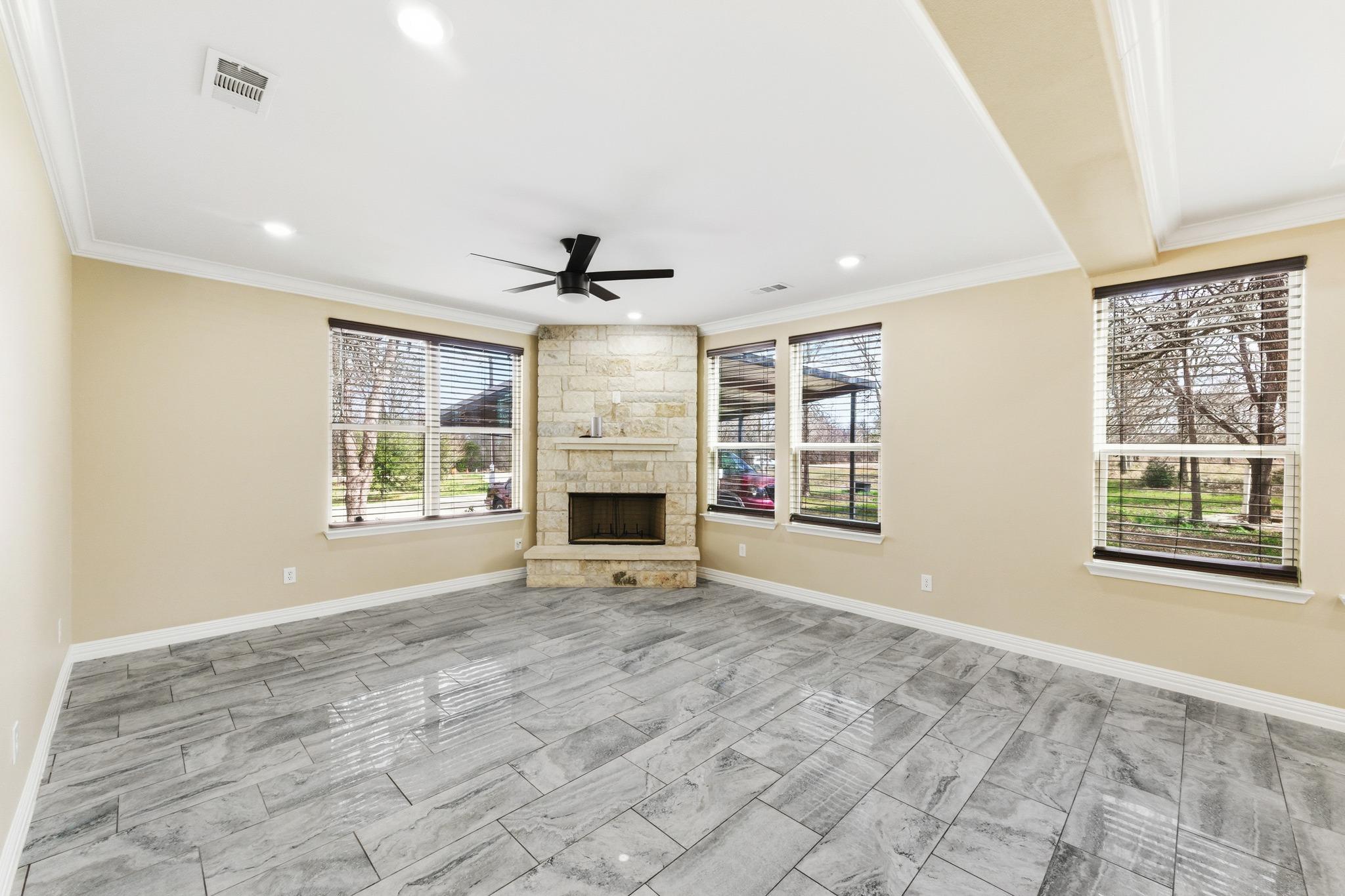 2247 Old Highway 20, McDade, TX 78650