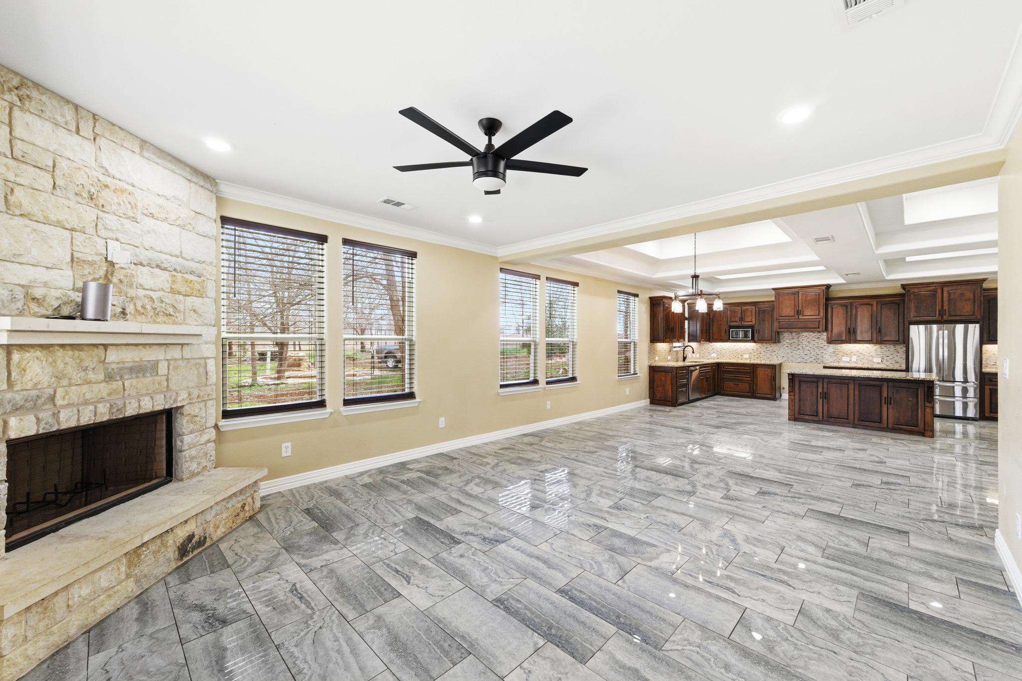 2247 Old Highway 20, McDade, TX 78650