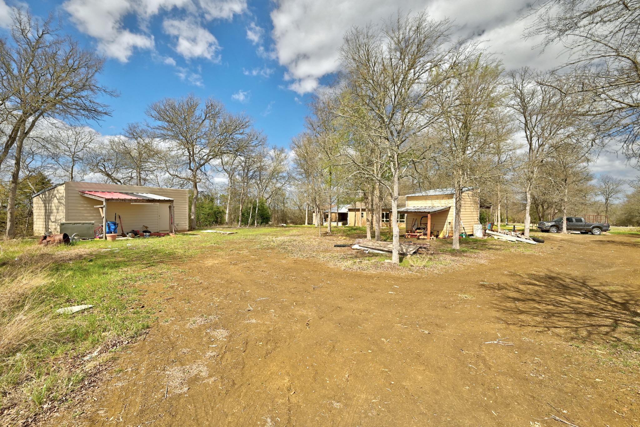 2247 Old Highway 20, McDade, TX 78650
