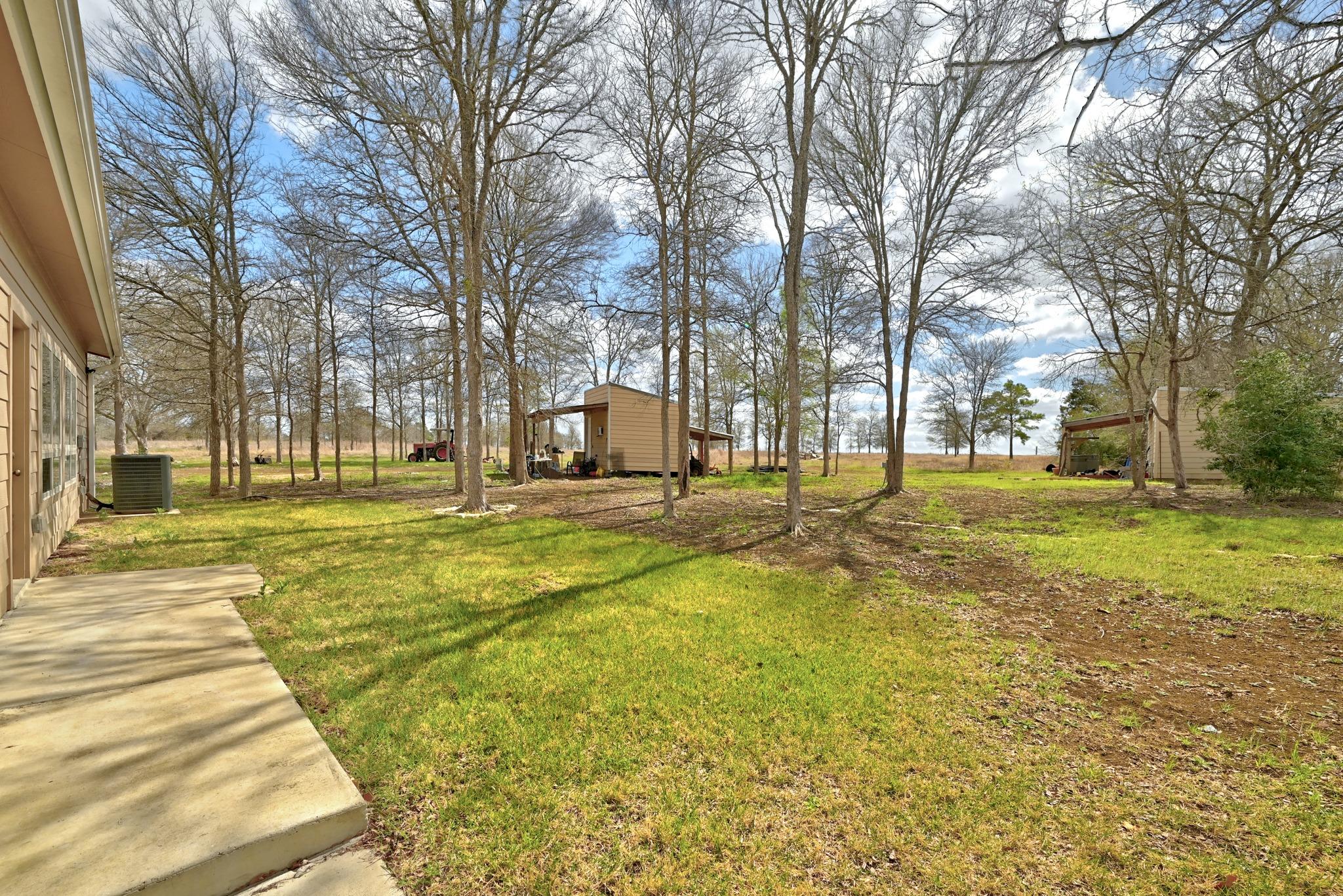 2247 Old Highway 20, McDade, TX 78650