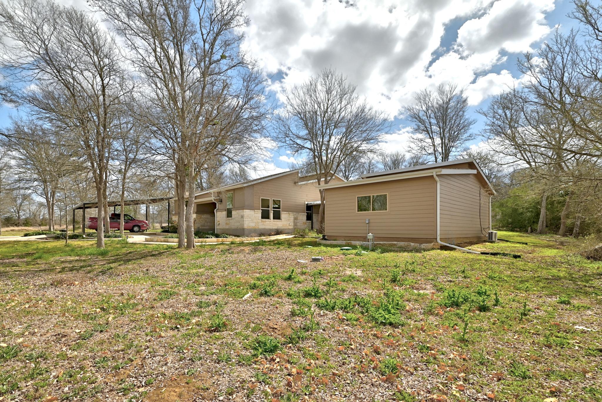2247 Old Highway 20, McDade, TX 78650