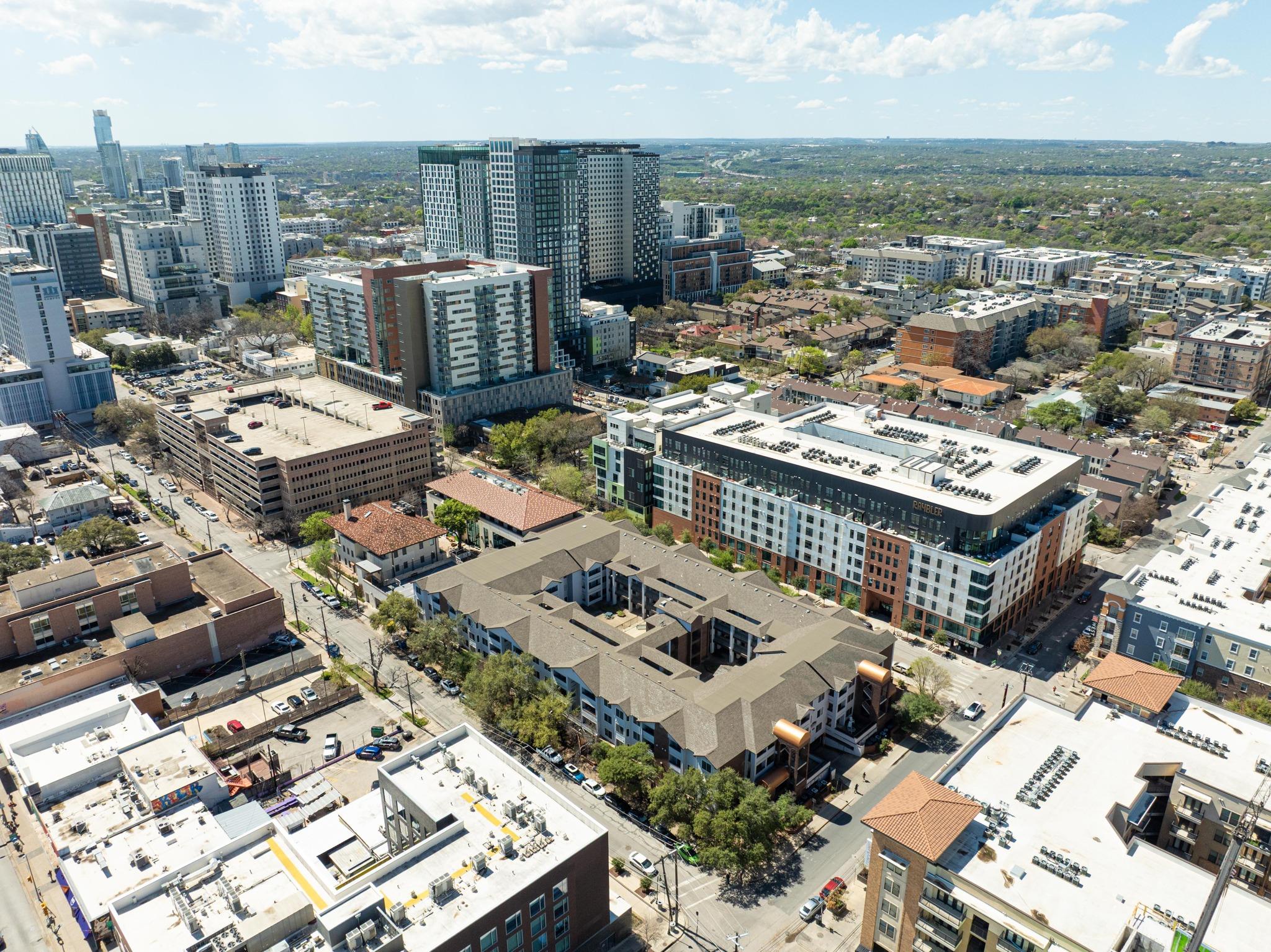 501 W 26th St # 113, Austin, TX 78705