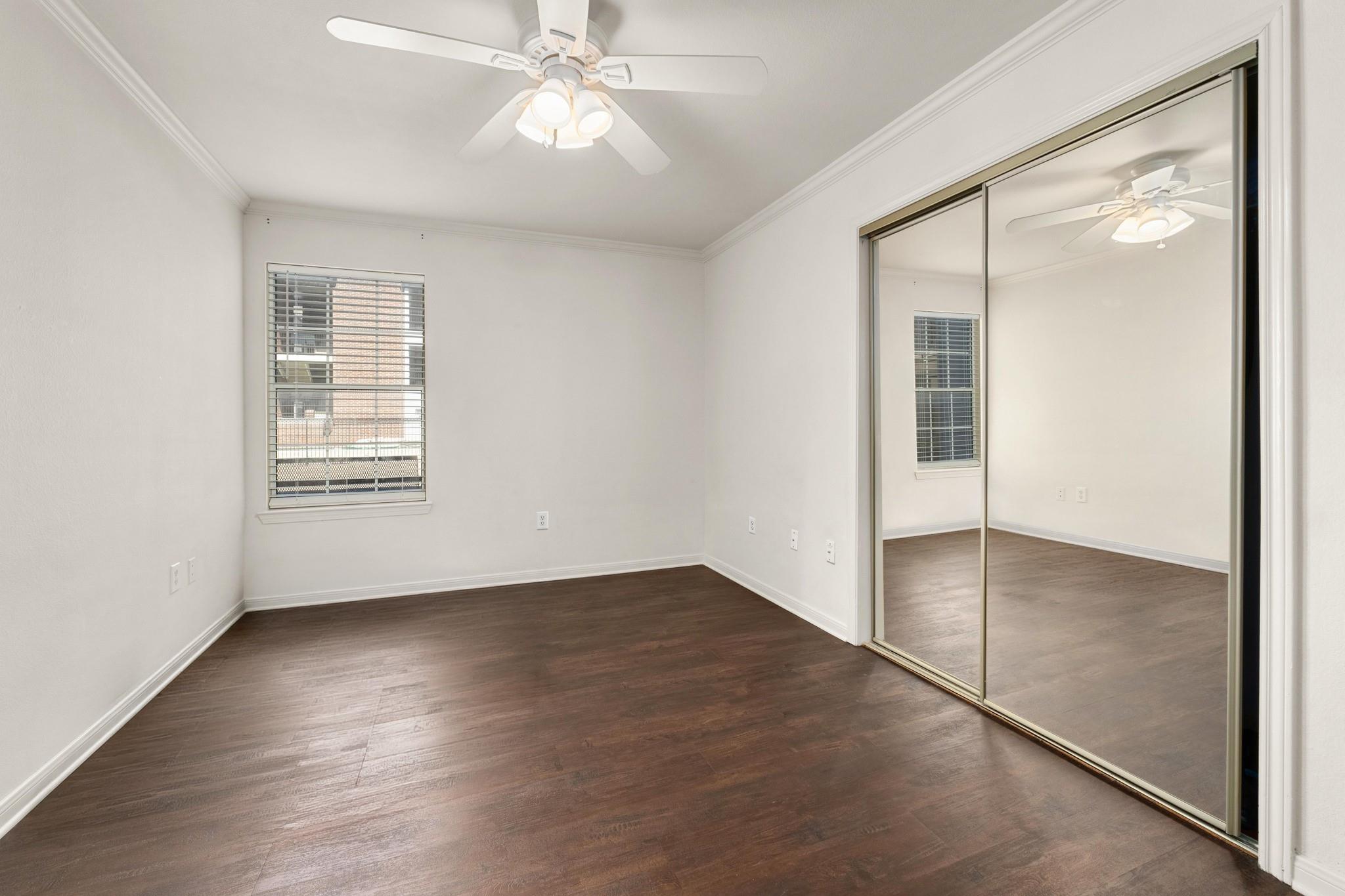 501 W 26th St # 113, Austin, TX 78705