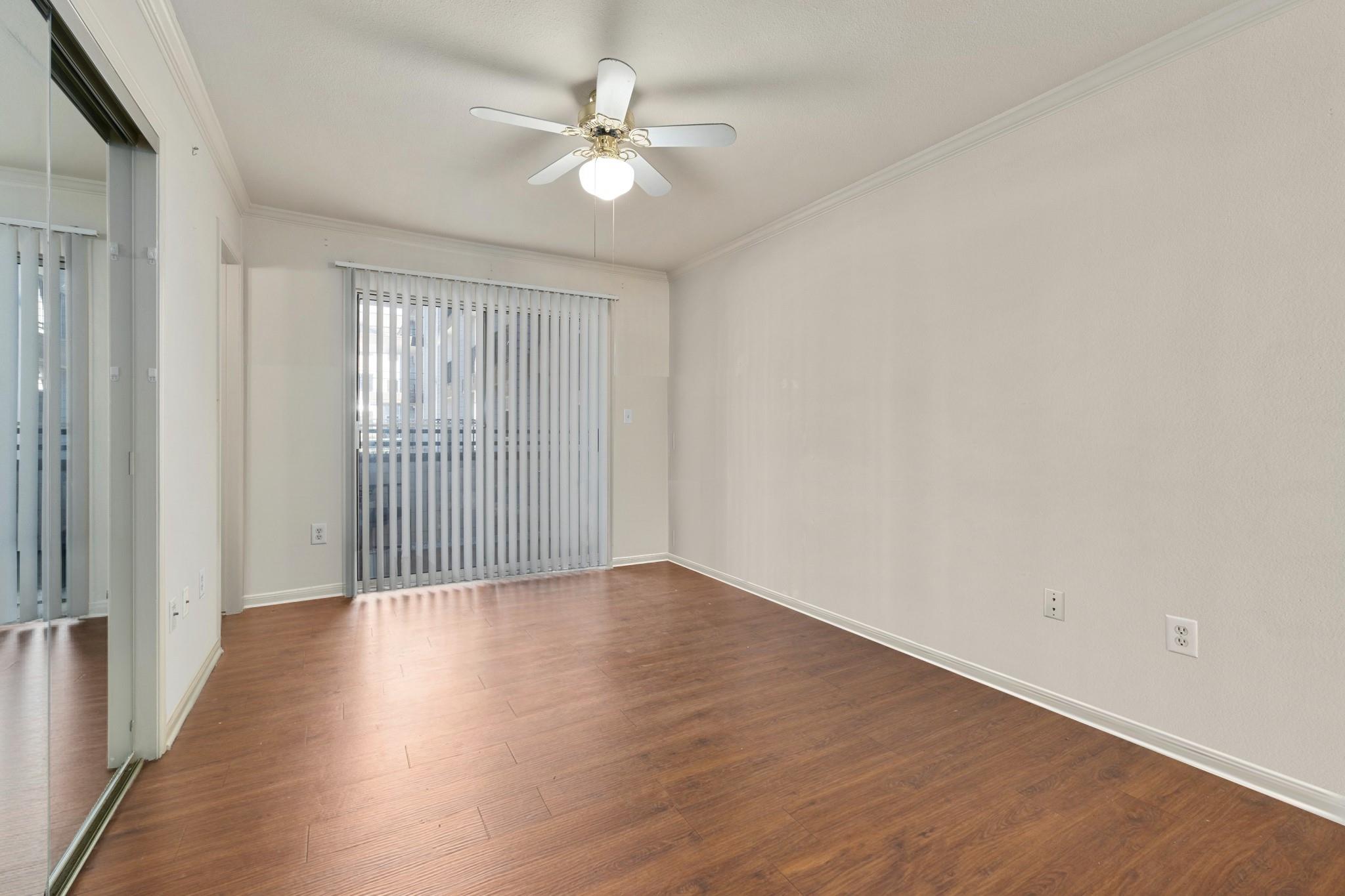 501 W 26th St # 113, Austin, TX 78705