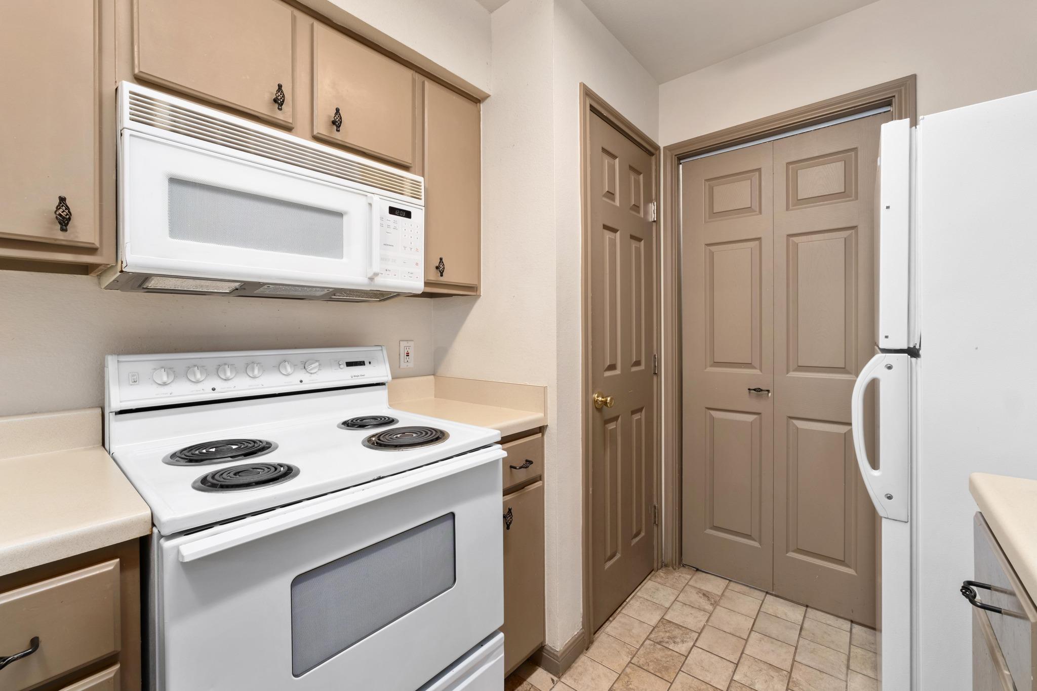 501 W 26th St # 113, Austin, TX 78705