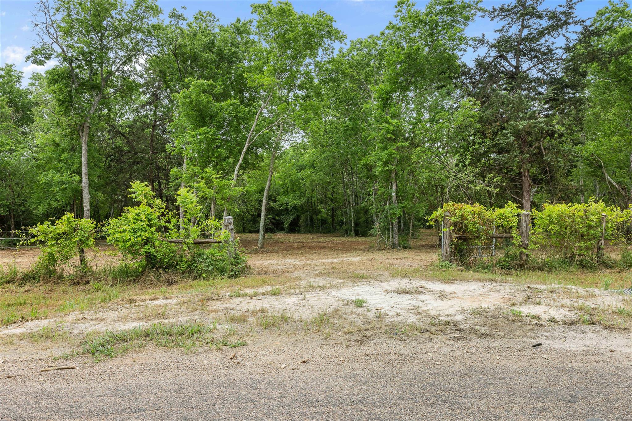 3797 County Road 328, Caldwell, TX 77836