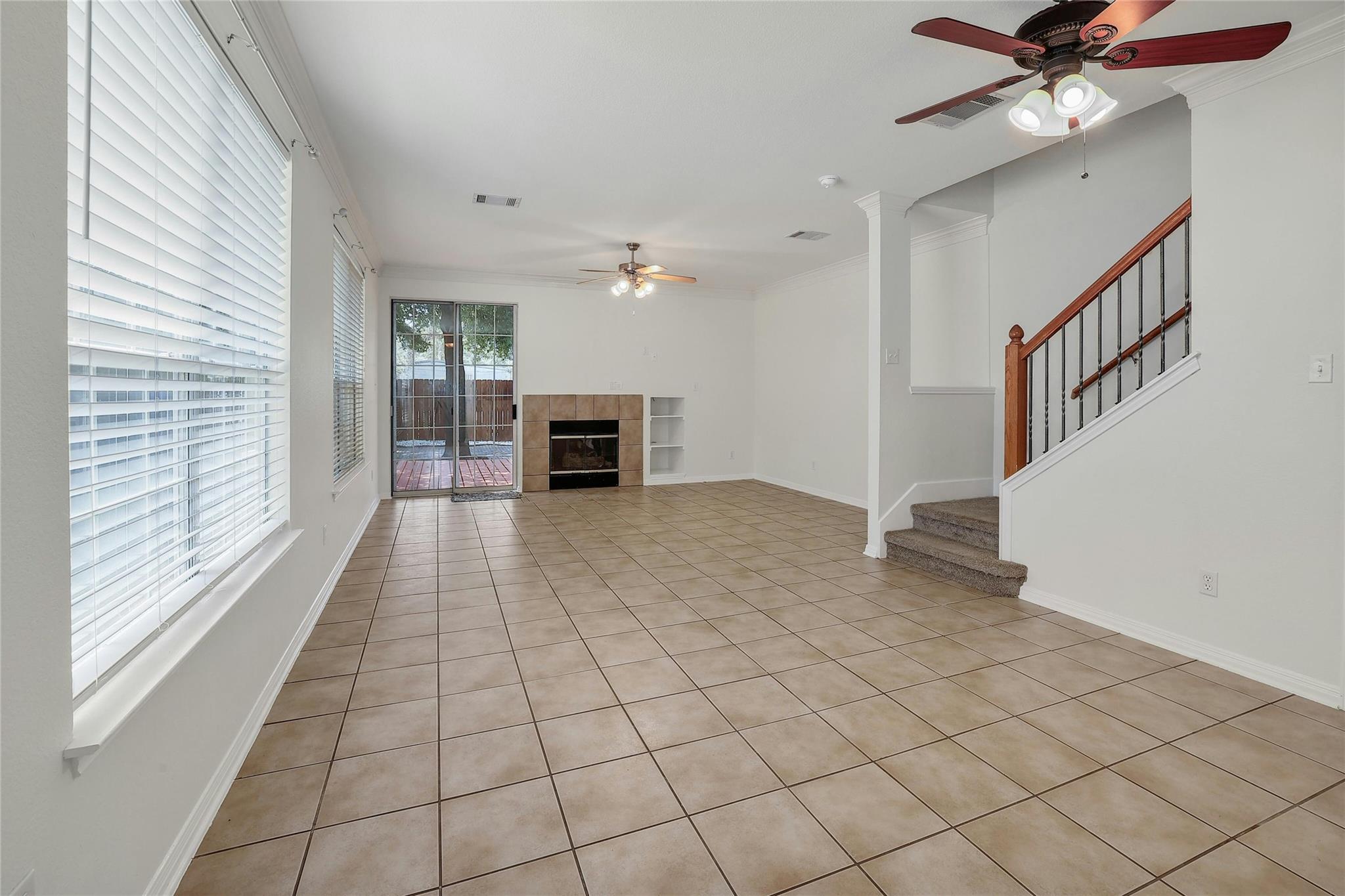 8518 Cahill Dr # 9, Austin, TX 78729