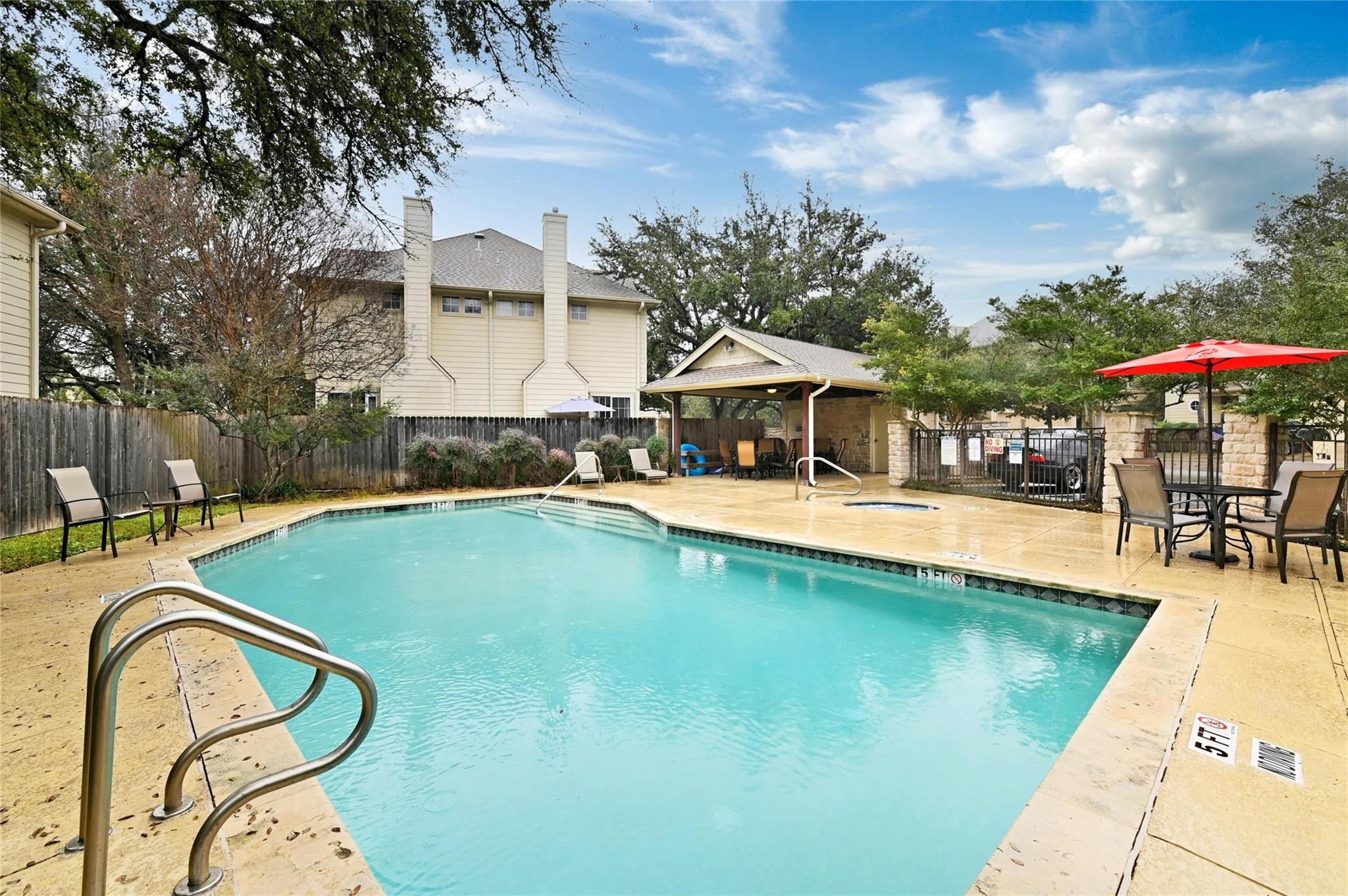 8518 Cahill Dr # 9, Austin, TX 78729