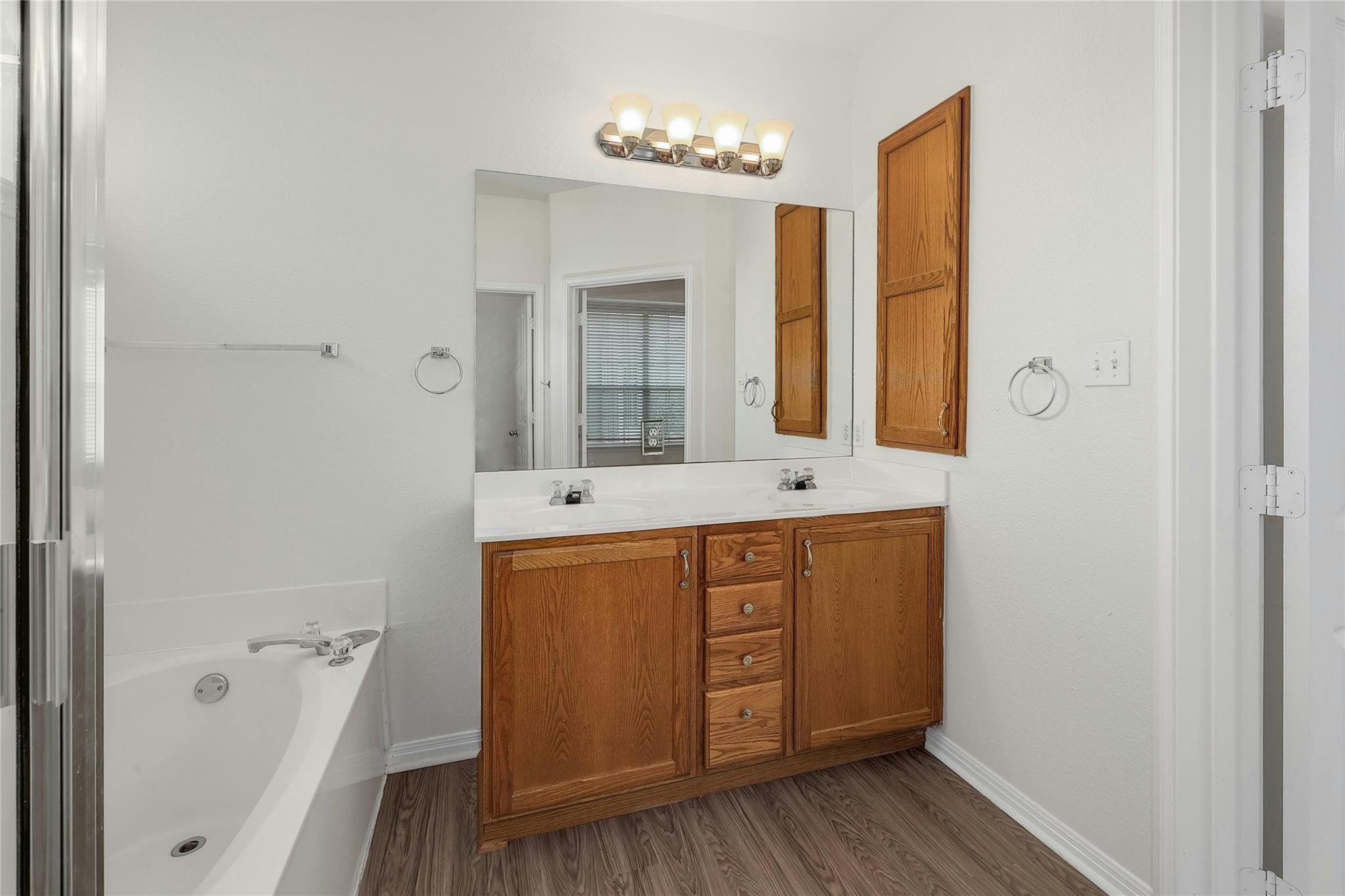 8518 Cahill Dr # 9, Austin, TX 78729