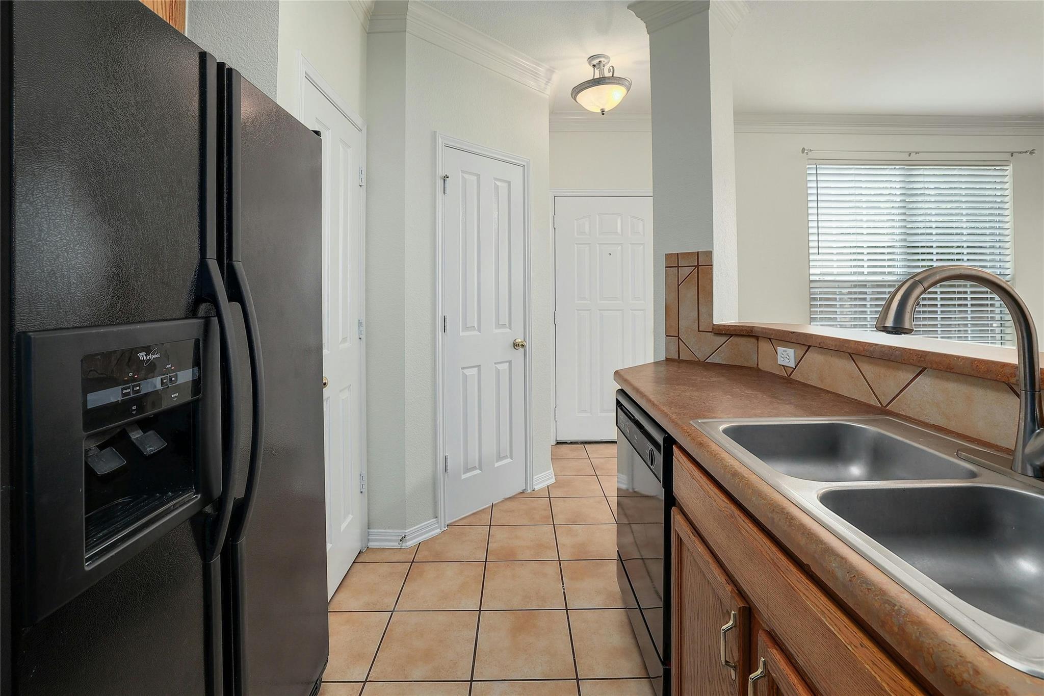 8518 Cahill Dr # 9, Austin, TX 78729