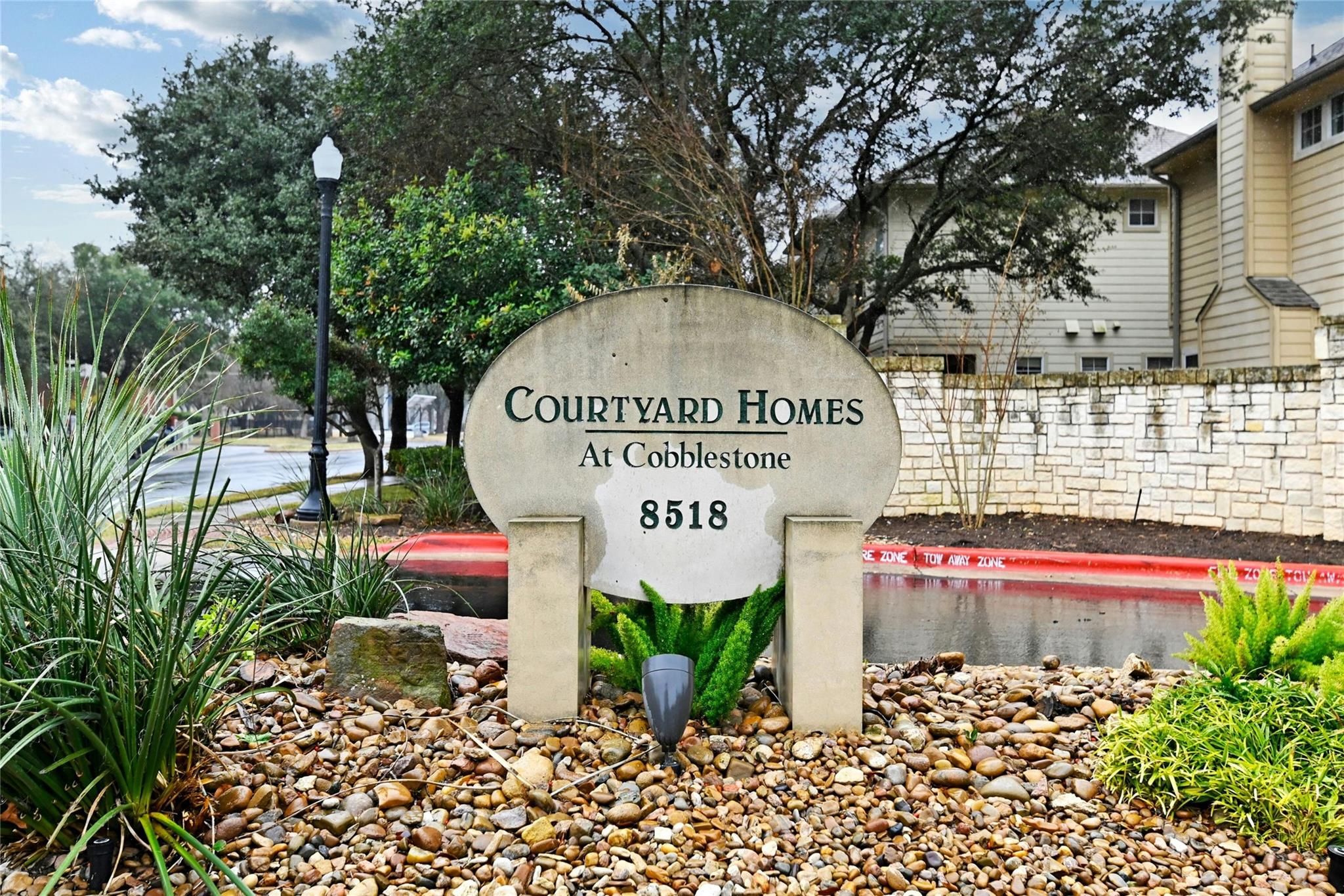 8518 Cahill Dr # 9, Austin, TX 78729