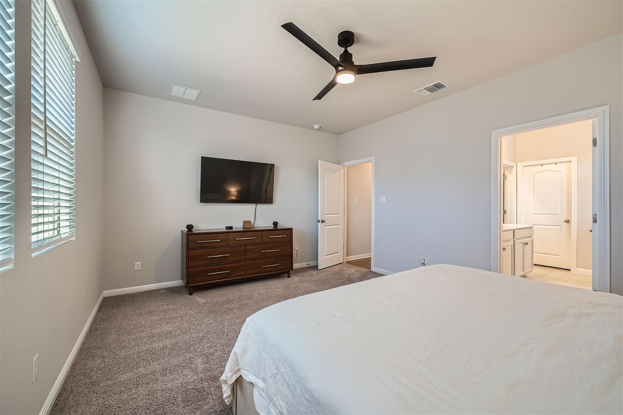 1009 NW Testoa Cv N, Hutto, TX 78634