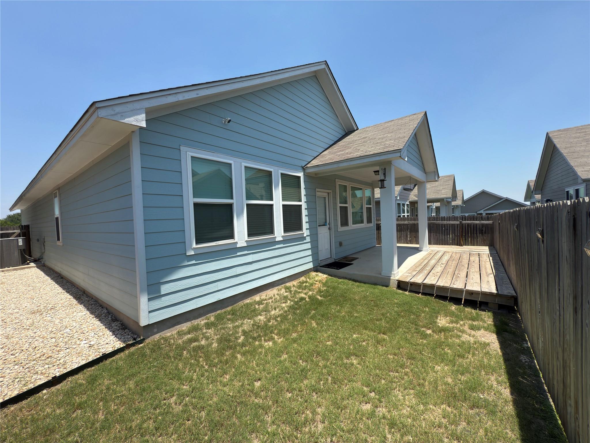 316 E Broade St, Leander, TX 78641