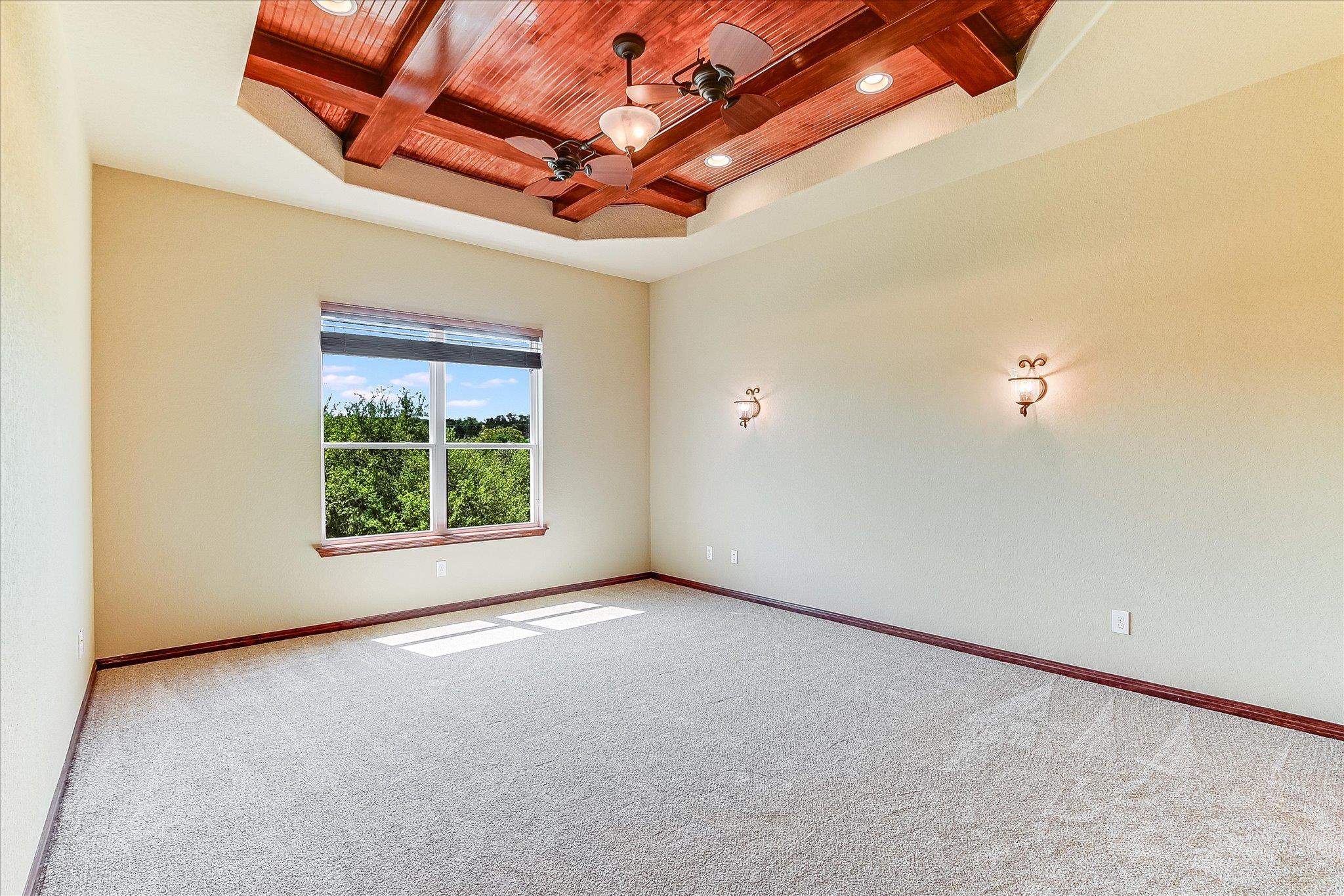 1014 Broken Spoke, Canyon Lake, TX 78133