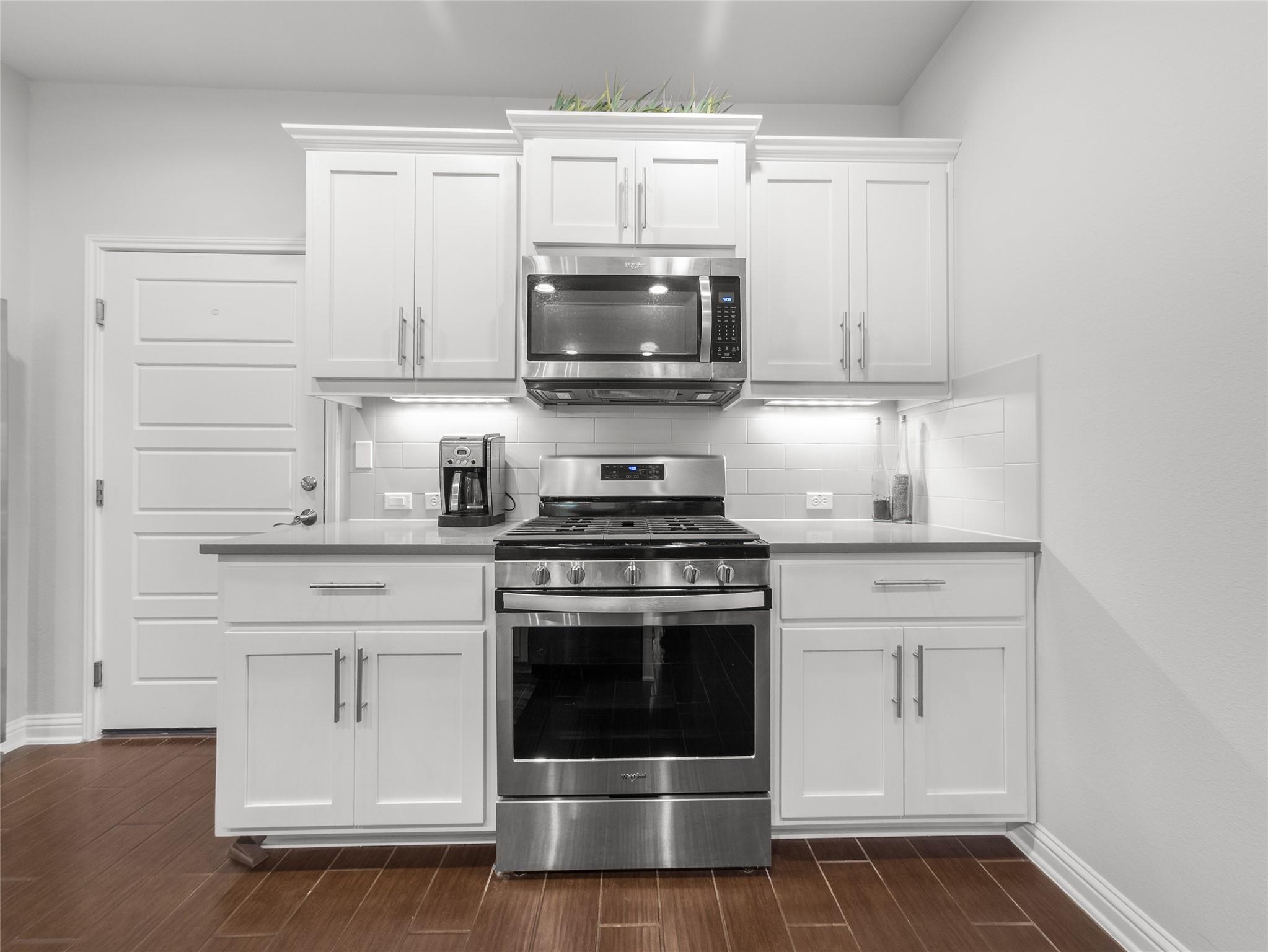 13800 Lyndhurst St # 324, Austin, TX 78717