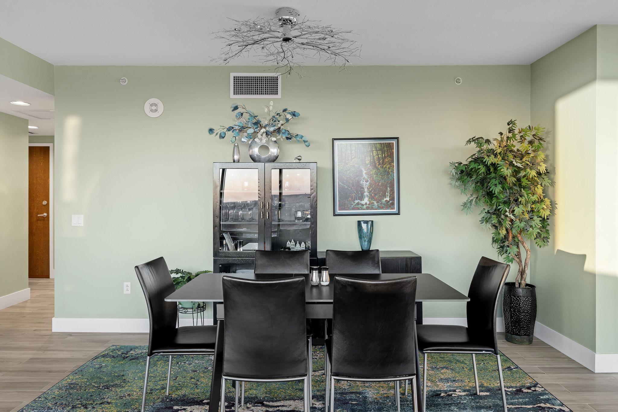 300 Bowie St # 2602, Austin, TX 78703