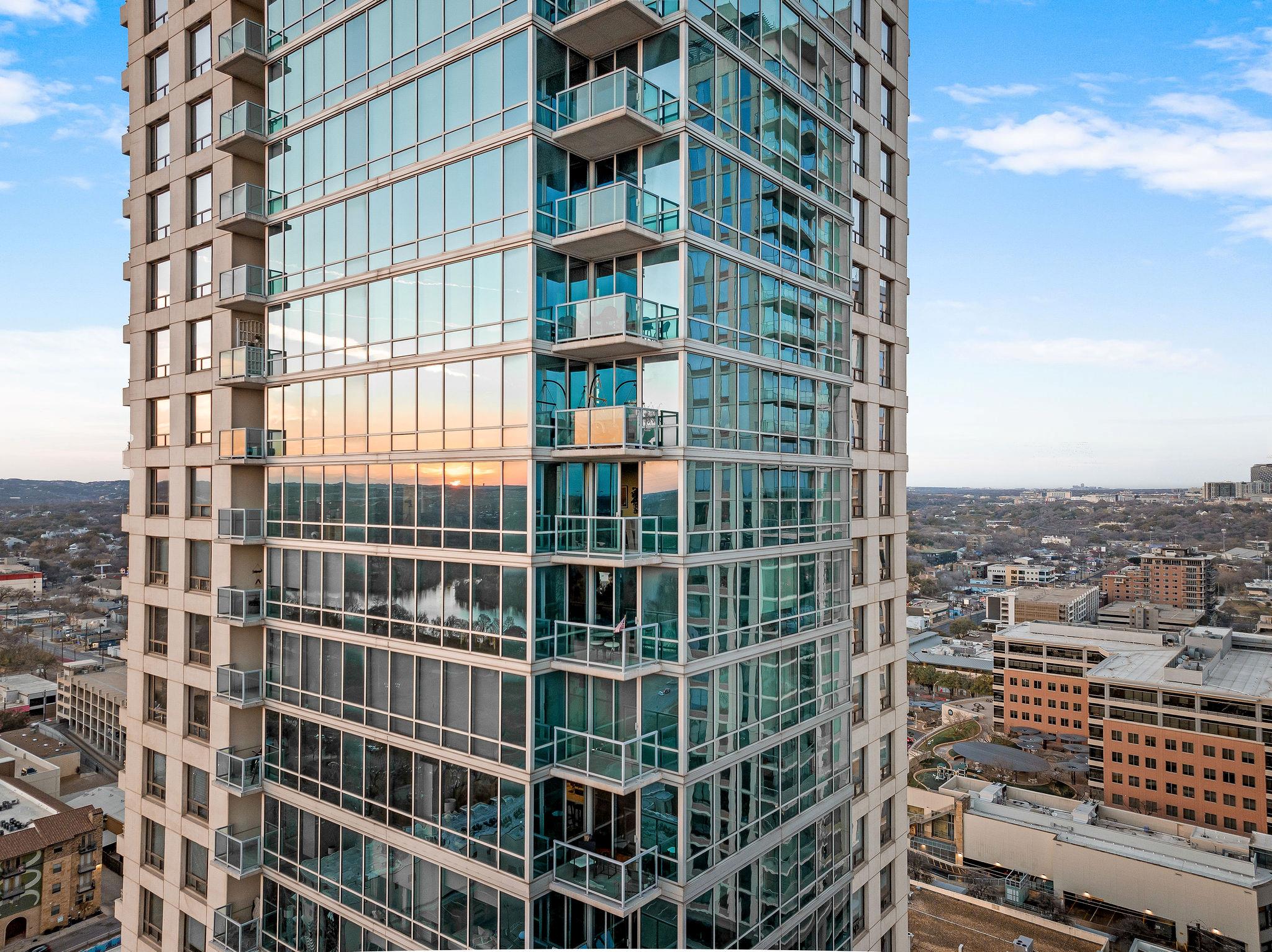 300 Bowie St # 2602, Austin, TX 78703