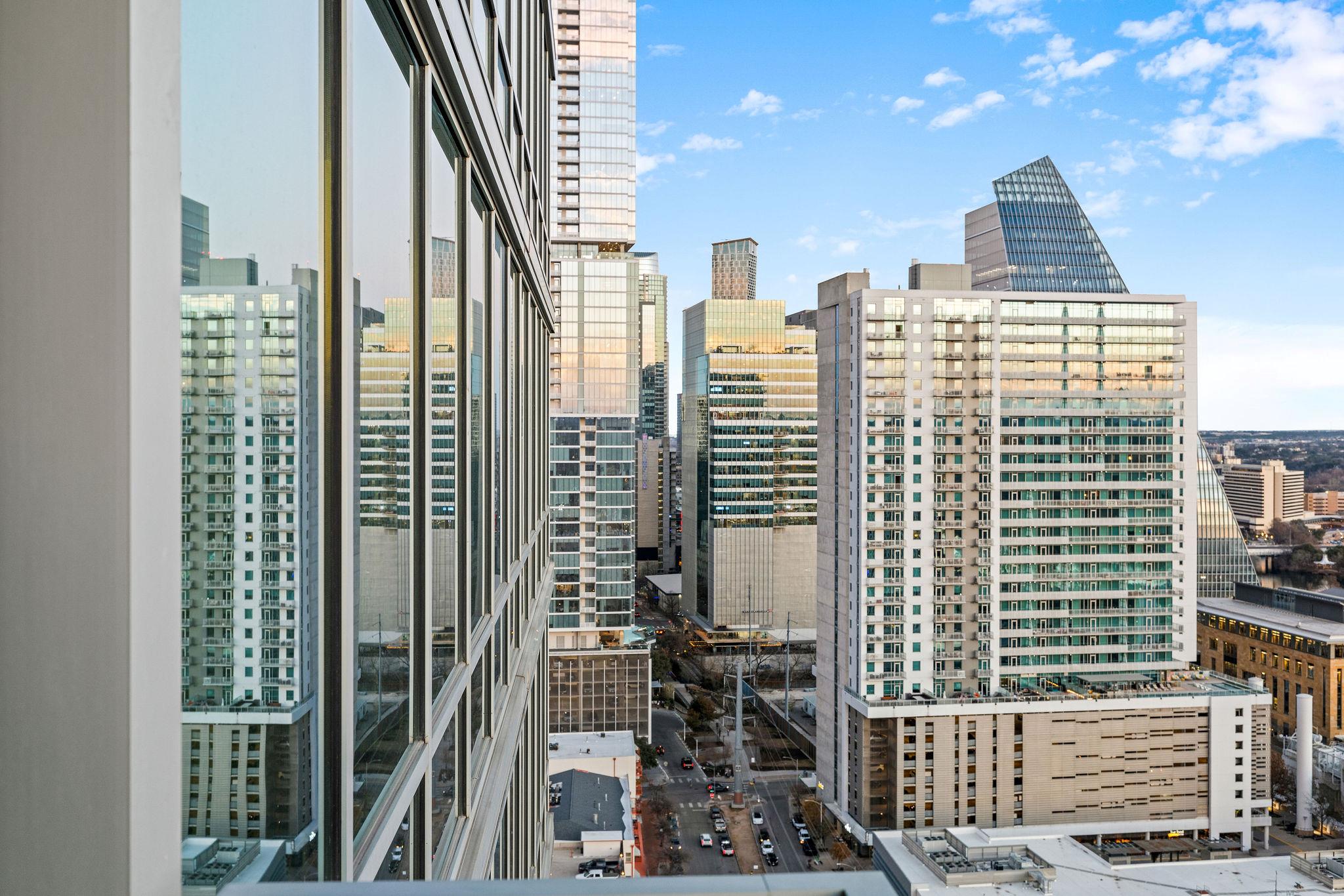 300 Bowie St # 2602, Austin, TX 78703