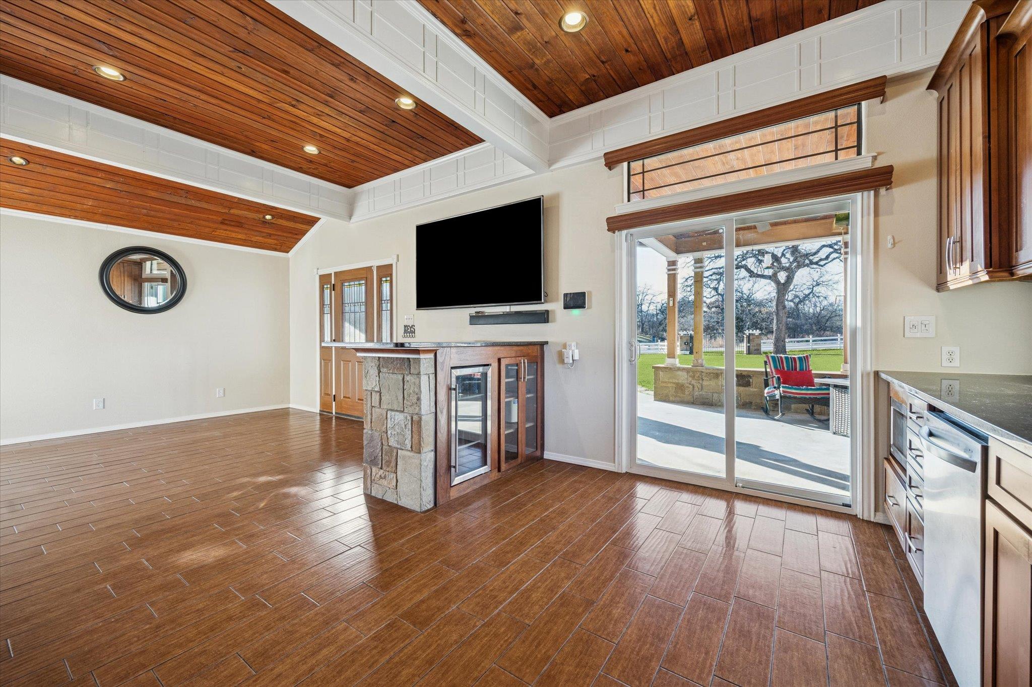 137 Hill Dr Dr, Granite Shoals, TX 78654