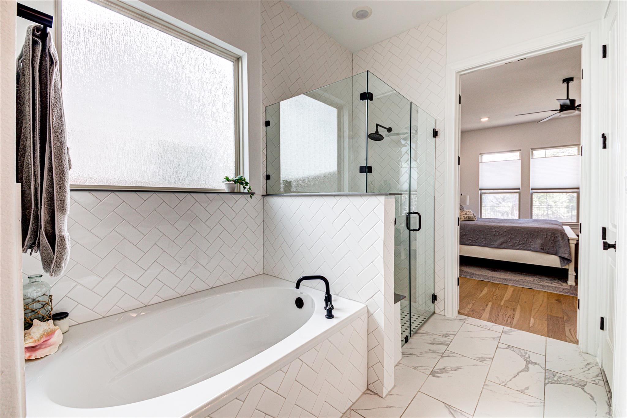 1976 Headwaters Blvd, Dripping Springs, TX 78620