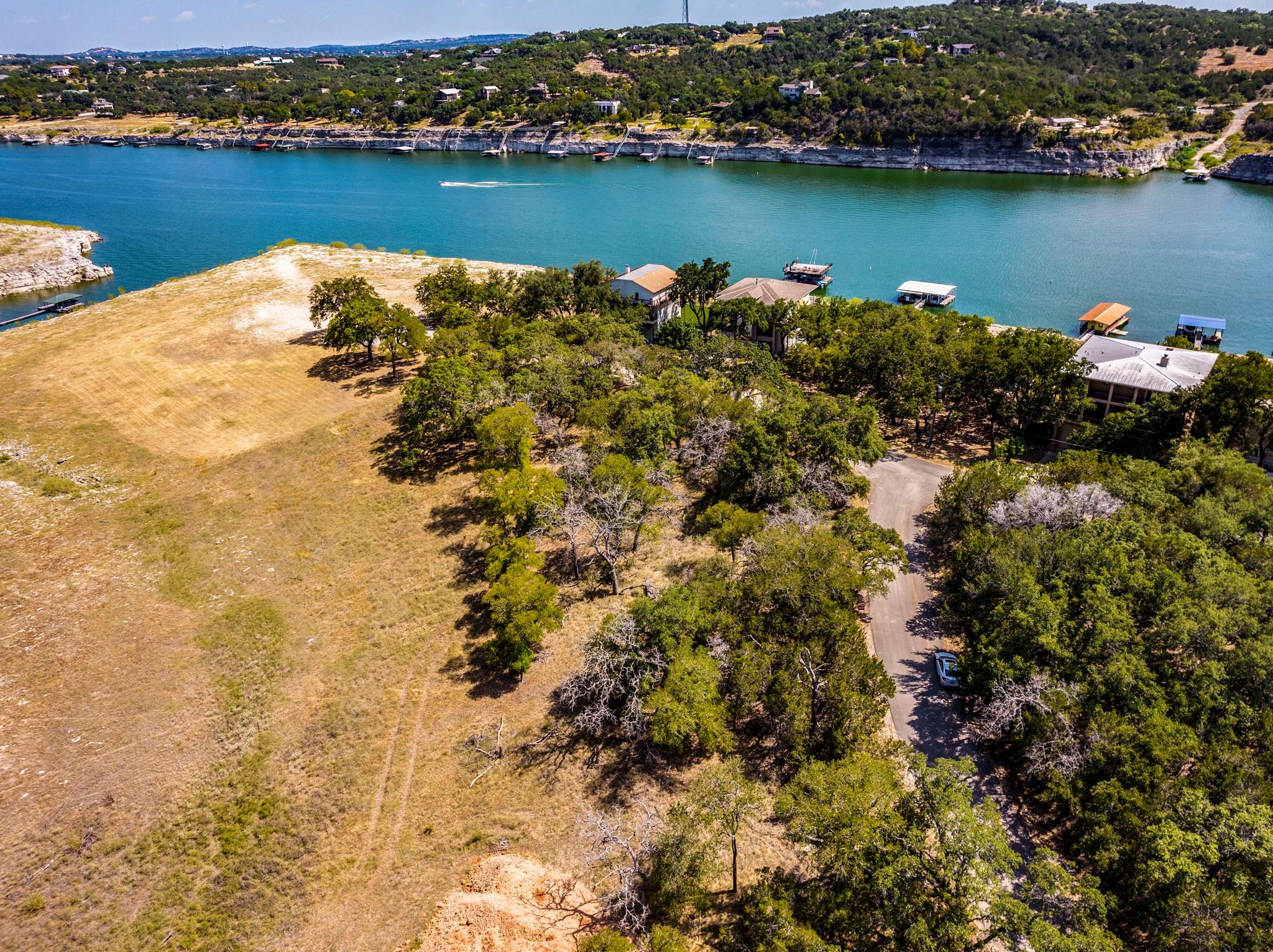 1303 Robin Trl, Lago Vista, TX 78645