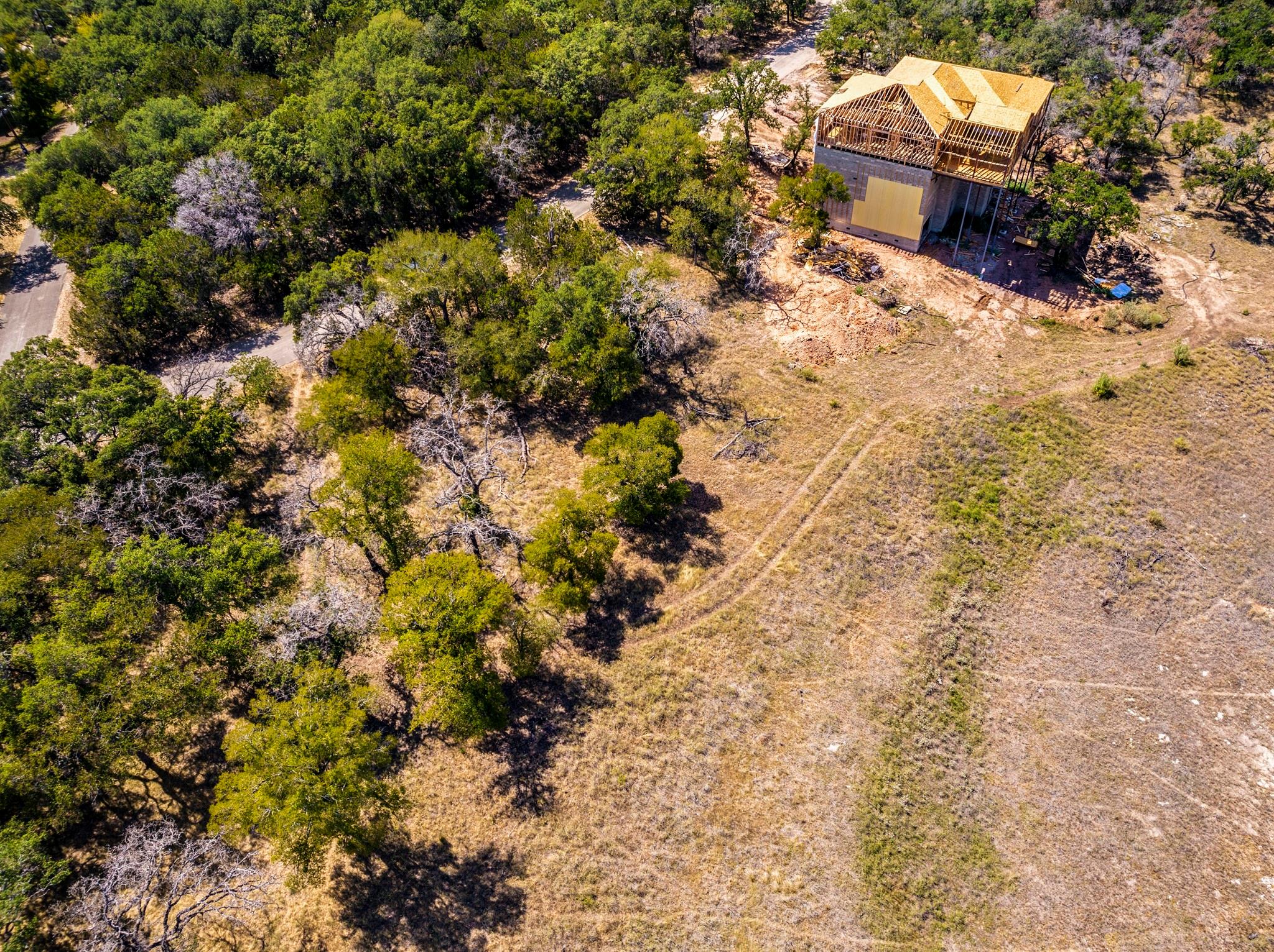 1303 Robin Trl, Lago Vista, TX 78645