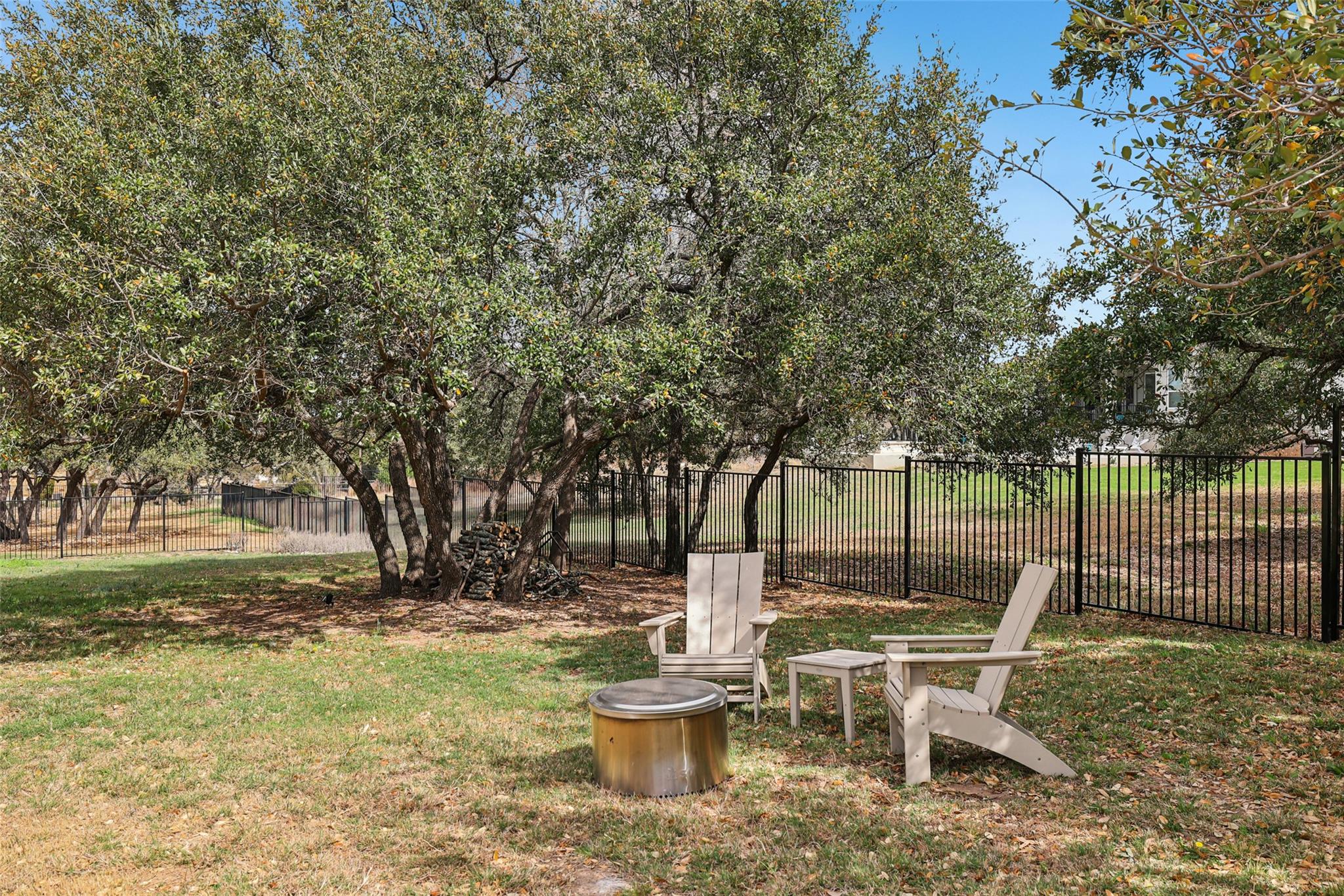 504 Lodge Ct, Liberty Hill, TX 78642