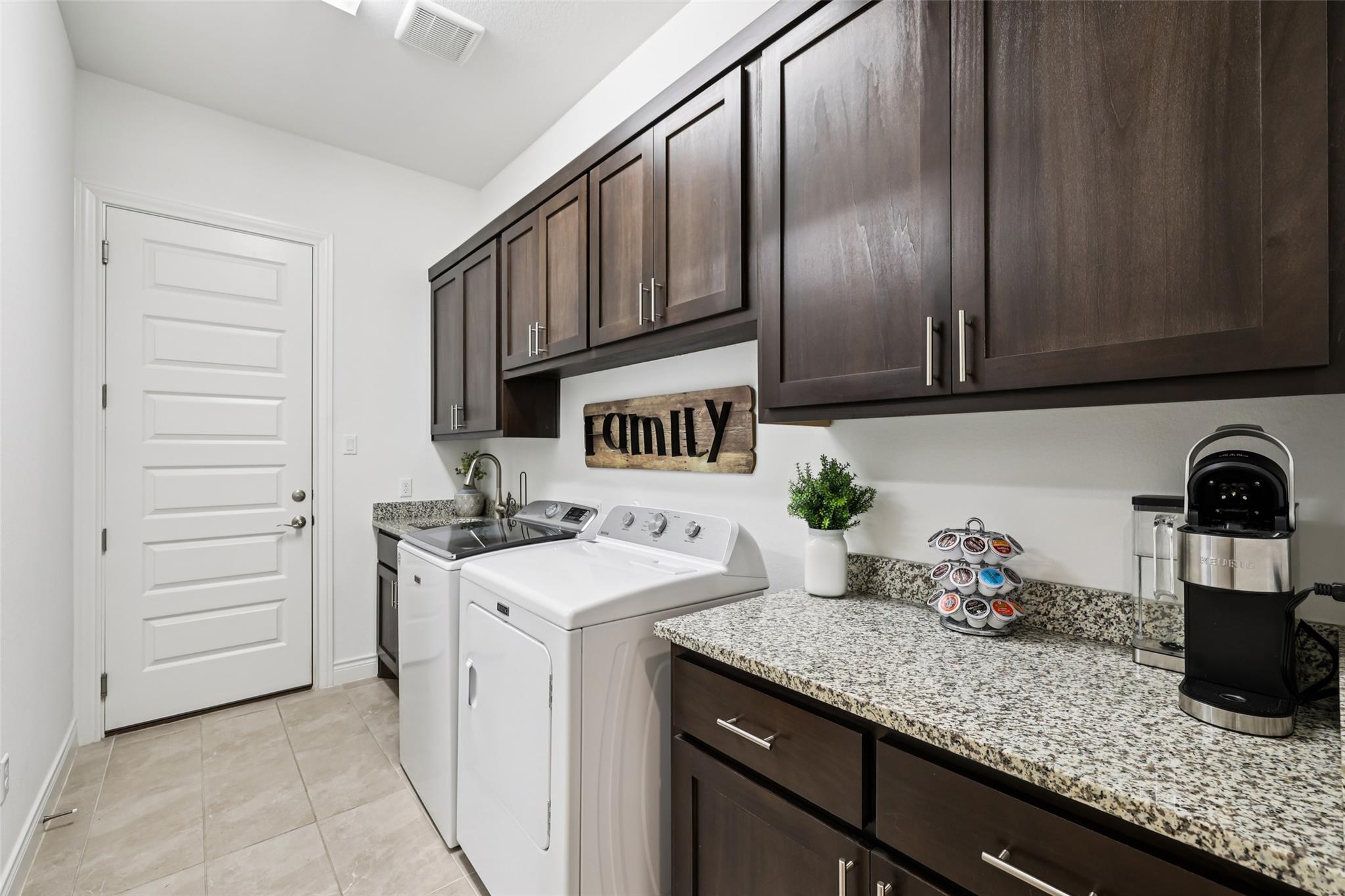 504 Lodge Ct, Liberty Hill, TX 78642