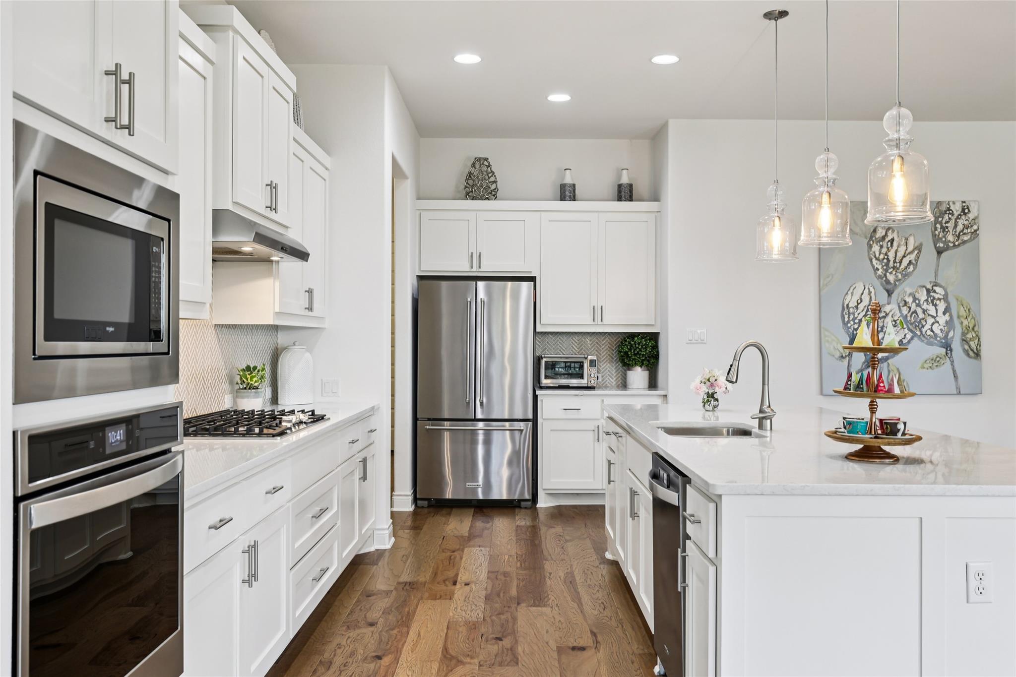 504 Lodge Ct, Liberty Hill, TX 78642