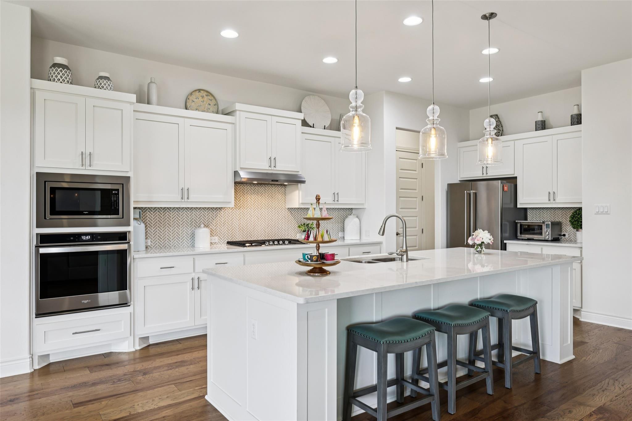 504 Lodge Ct, Liberty Hill, TX 78642