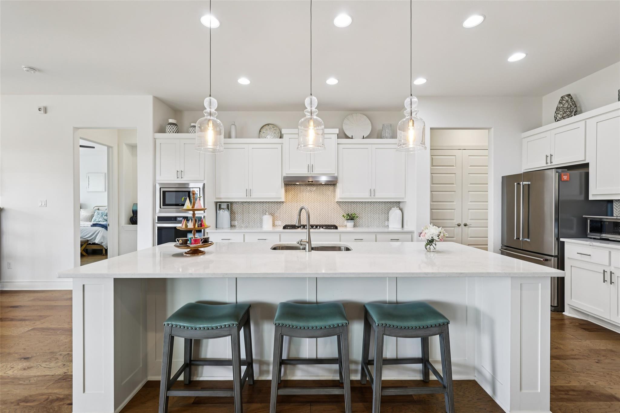 504 Lodge Ct, Liberty Hill, TX 78642