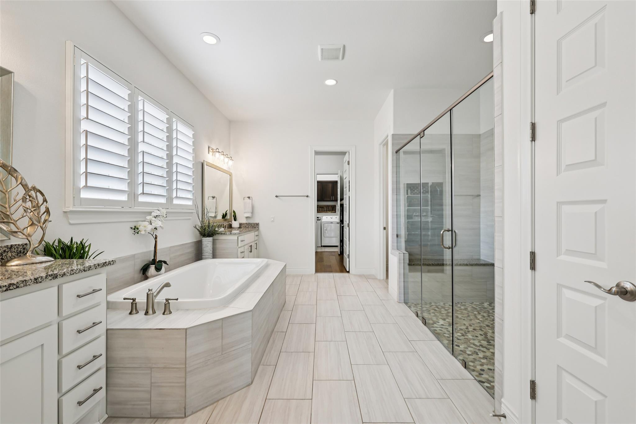 504 Lodge Ct, Liberty Hill, TX 78642