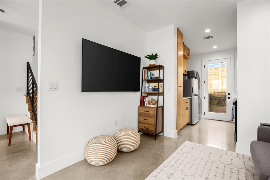 2919 E 13th St # 2, Austin, TX 78702