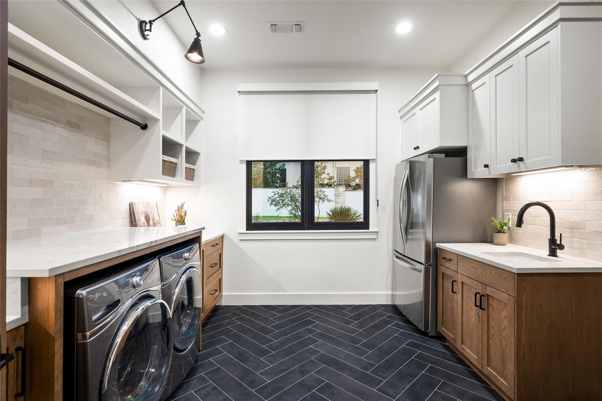 831 Polo Club Dr, Austin, TX 78737