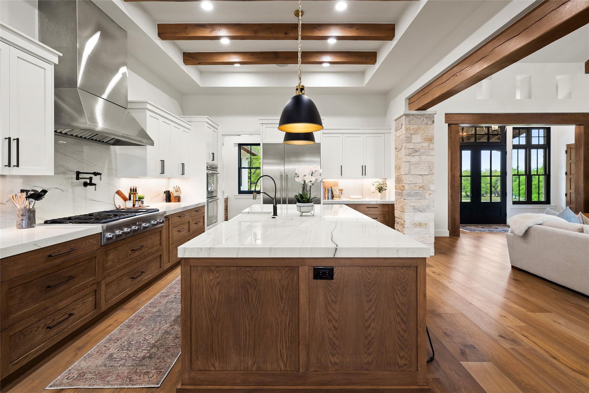 831 Polo Club Dr, Austin, TX 78737