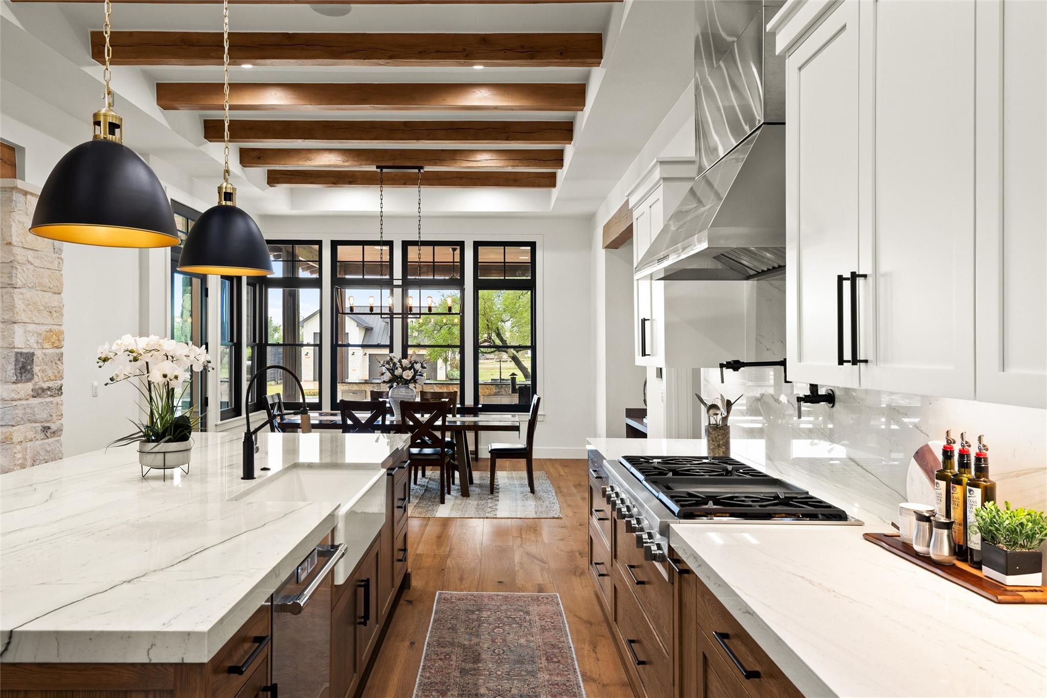 831 Polo Club Dr, Austin, TX 78737