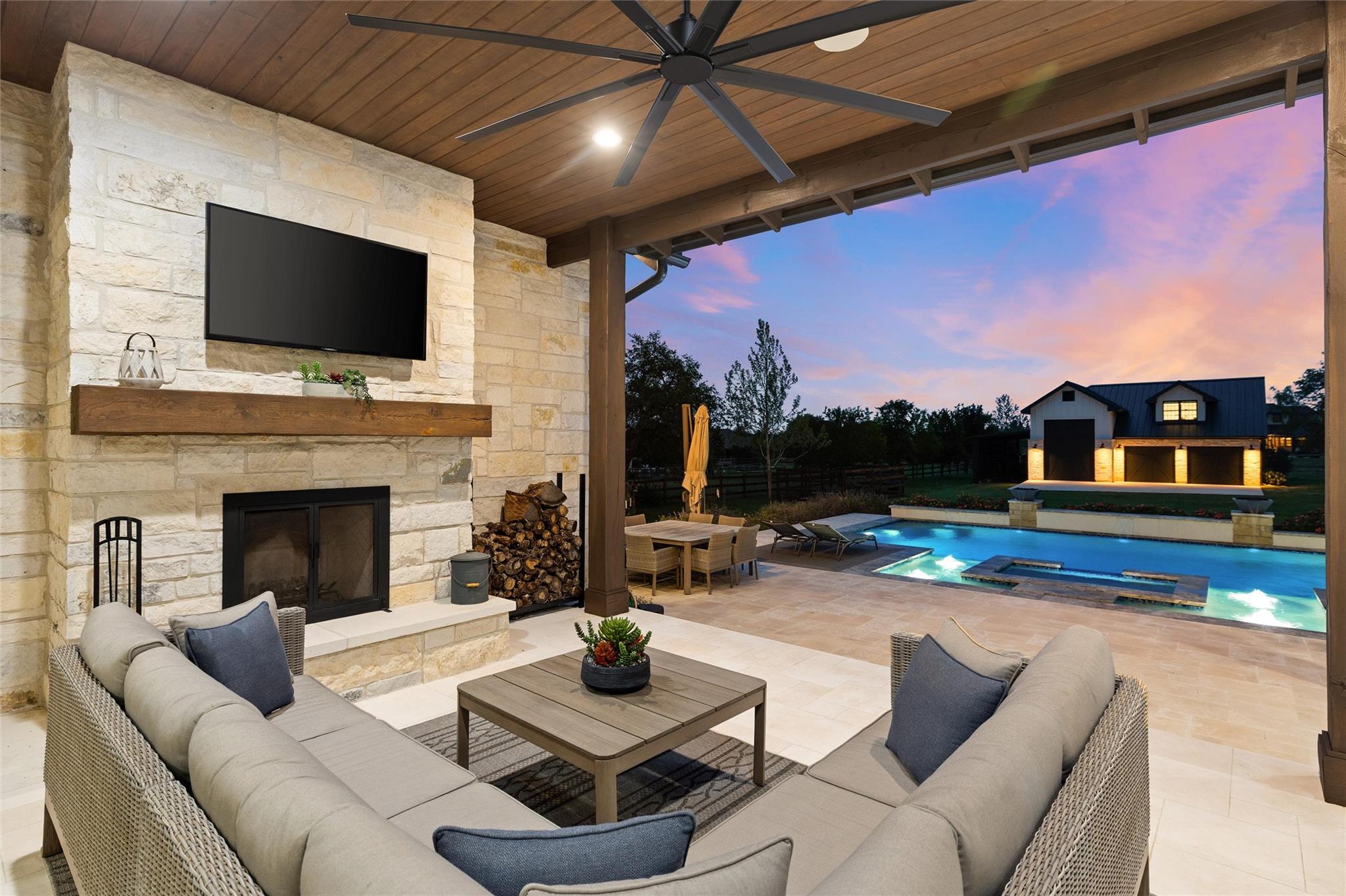 831 Polo Club Dr, Austin, TX 78737