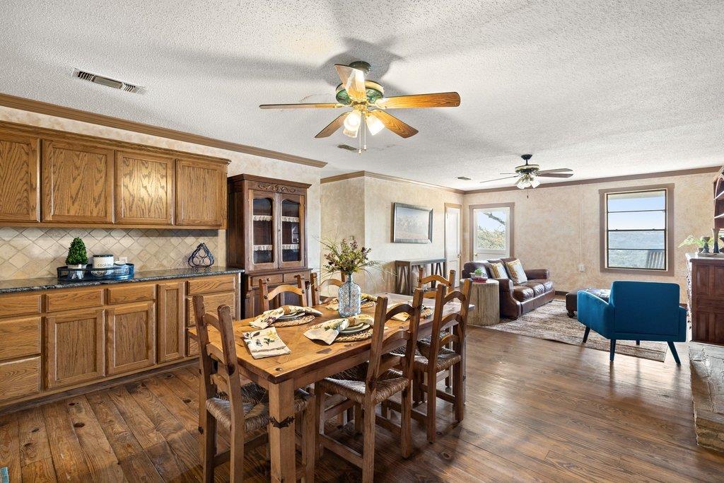 158 Watch Hill Rd, Stonewall, TX 78671