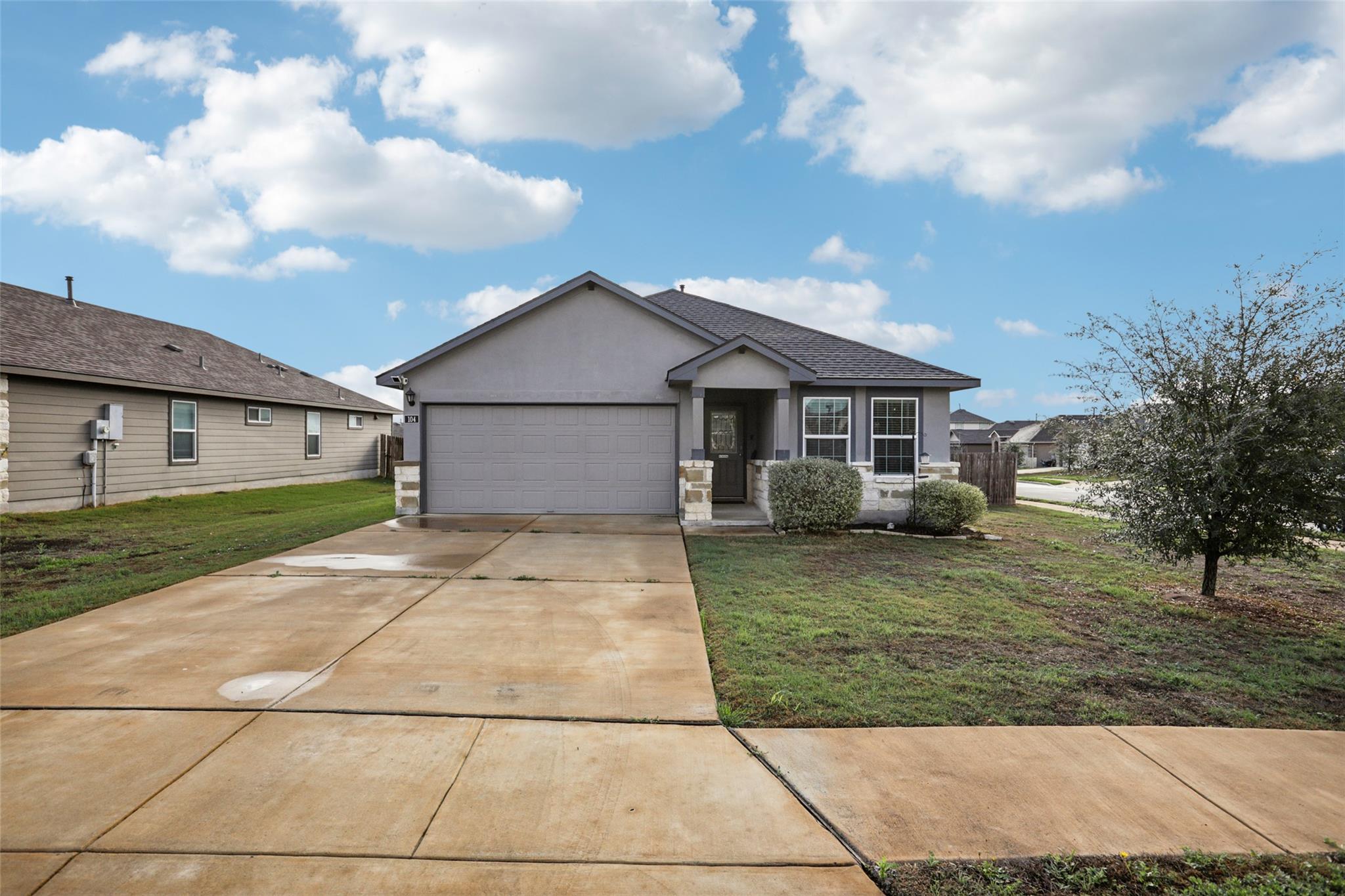 104 Finn Trl, San Marcos, TX 78666