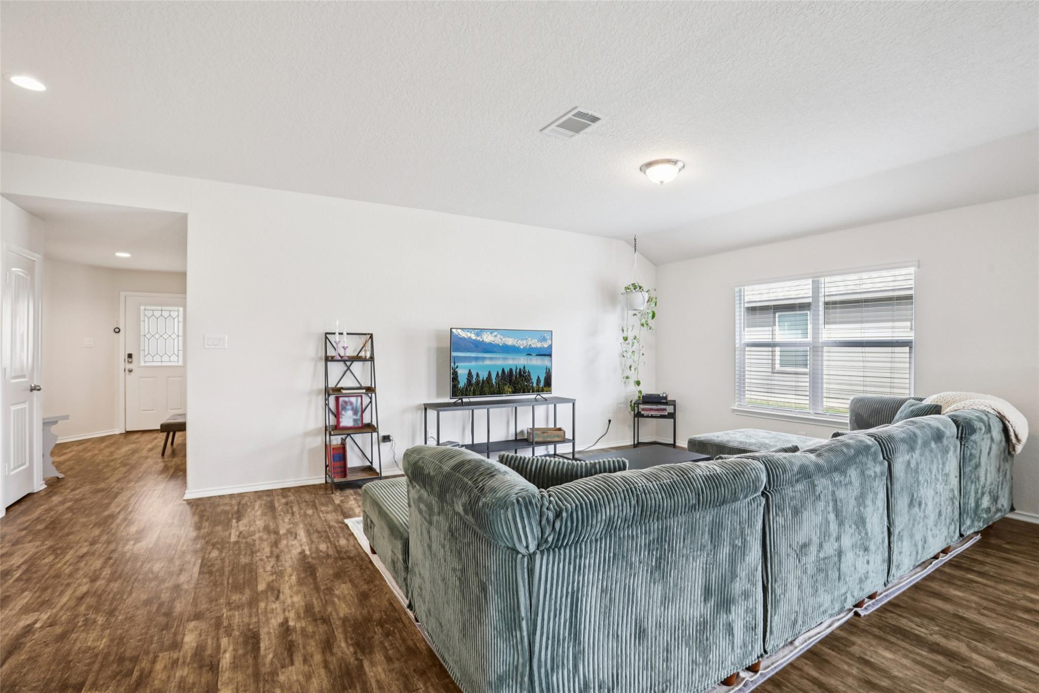 104 Finn Trl, San Marcos, TX 78666