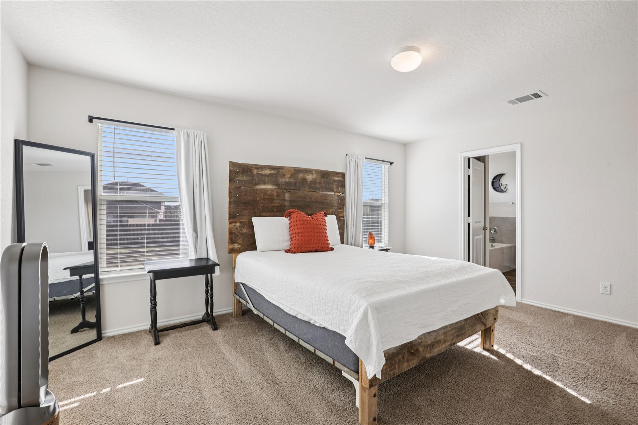 104 Finn Trl, San Marcos, TX 78666