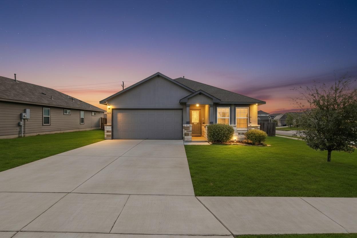 104 Finn Trl, San Marcos, TX 78666